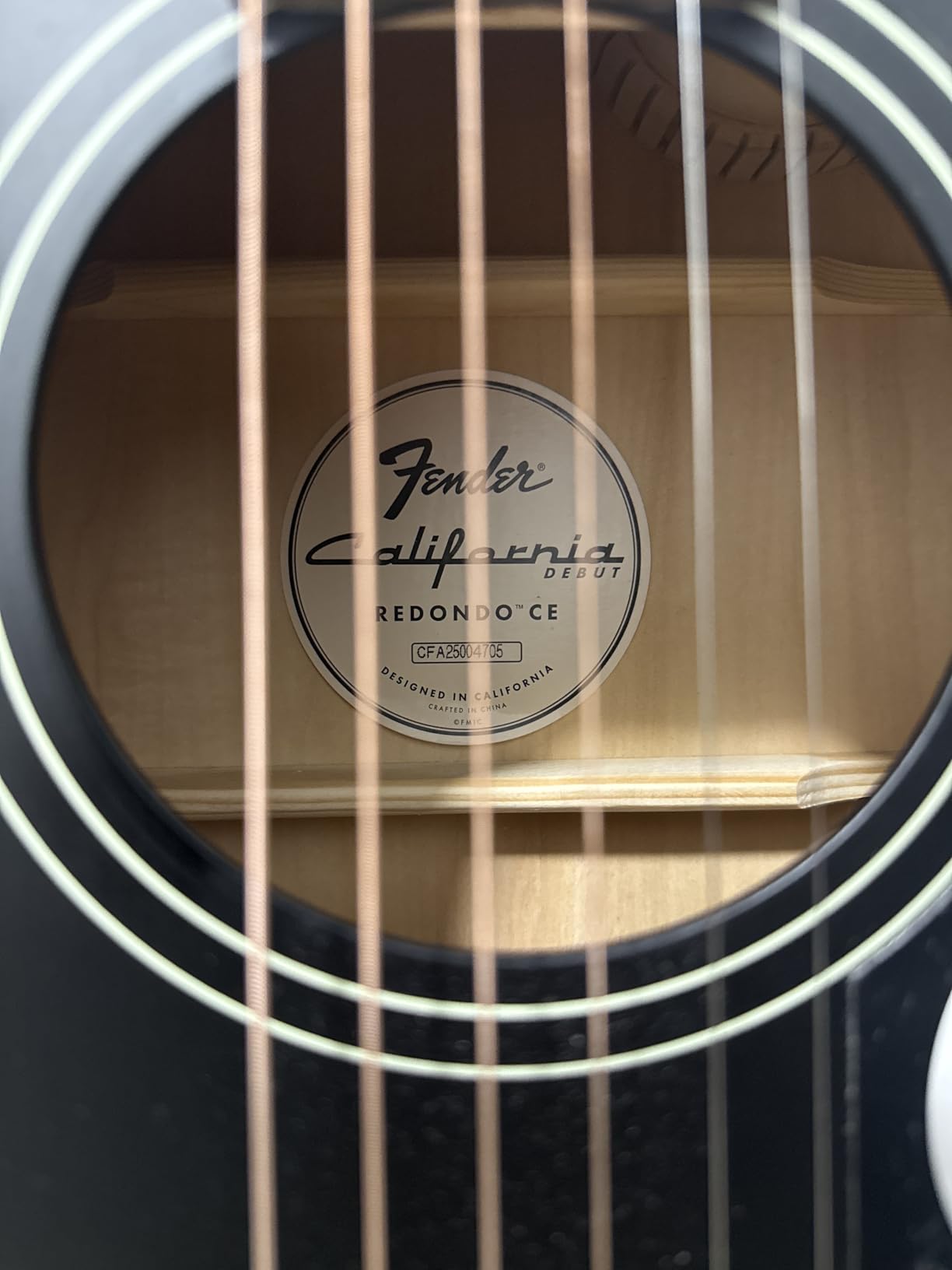 Fender California Debut Redondo CE Series Acoustic Guitar, Beginner Guitar, 2-Year Warranty, Includes Built-In Tuner, Black customer photo 2
