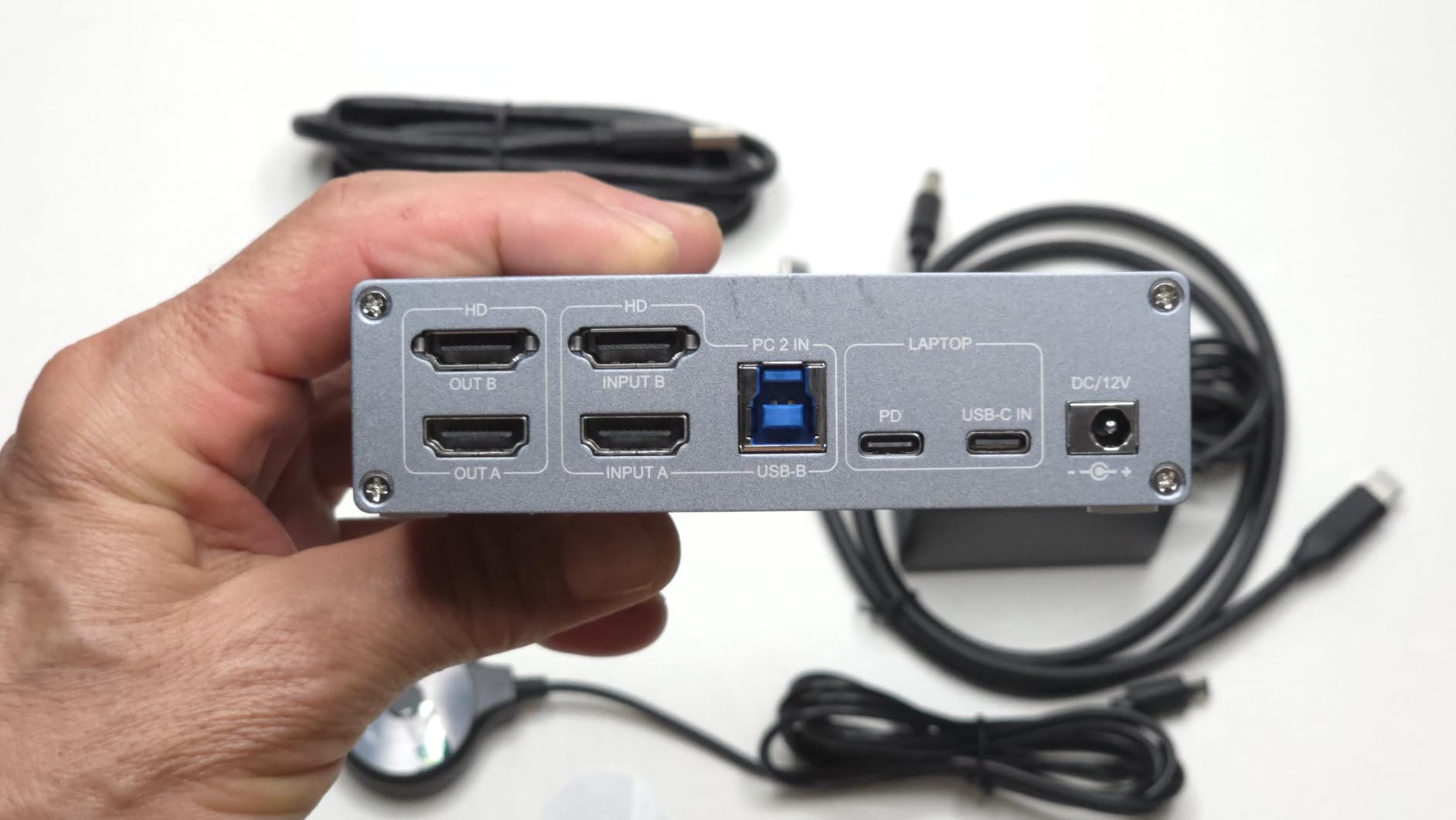 KVM Switch 2 Monitors for 1 Laptop and 1 Desktop 4K@60Hz, USB C HDMI Dual Monitor KVM Switch,Docking Station KVM Switches with 4 USB 3.0 Port, 80W PD Charging, Wired Remote and USB-C Cable Included customer photo 1