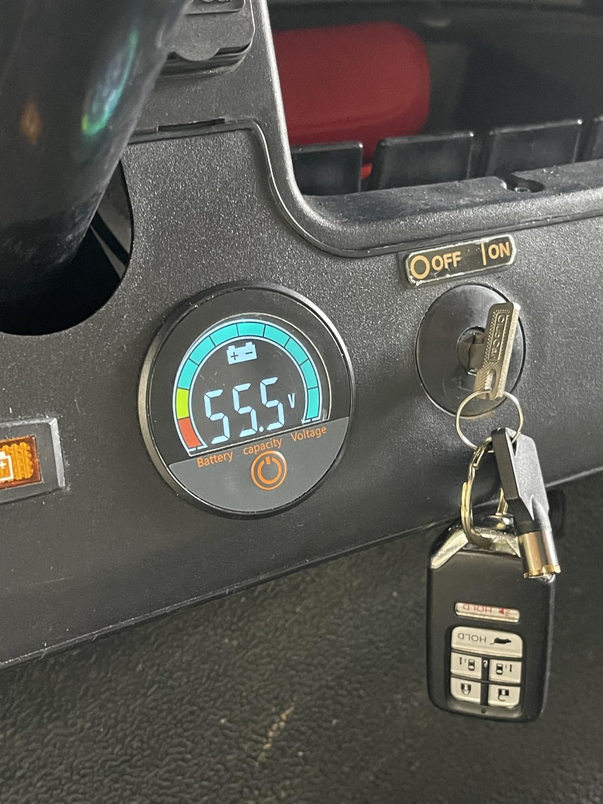 Battery Capacity Voltage Meter, 12V 24V 48V 60V 84V IP68 Waterproof LCD Battery Monitor Gauge Low-Voltage Alarm for Lithium, Lithium Iron, Lead Acid Batteries in Golf Cart, Car, Motorcycle, Boat, RV customer photo 2