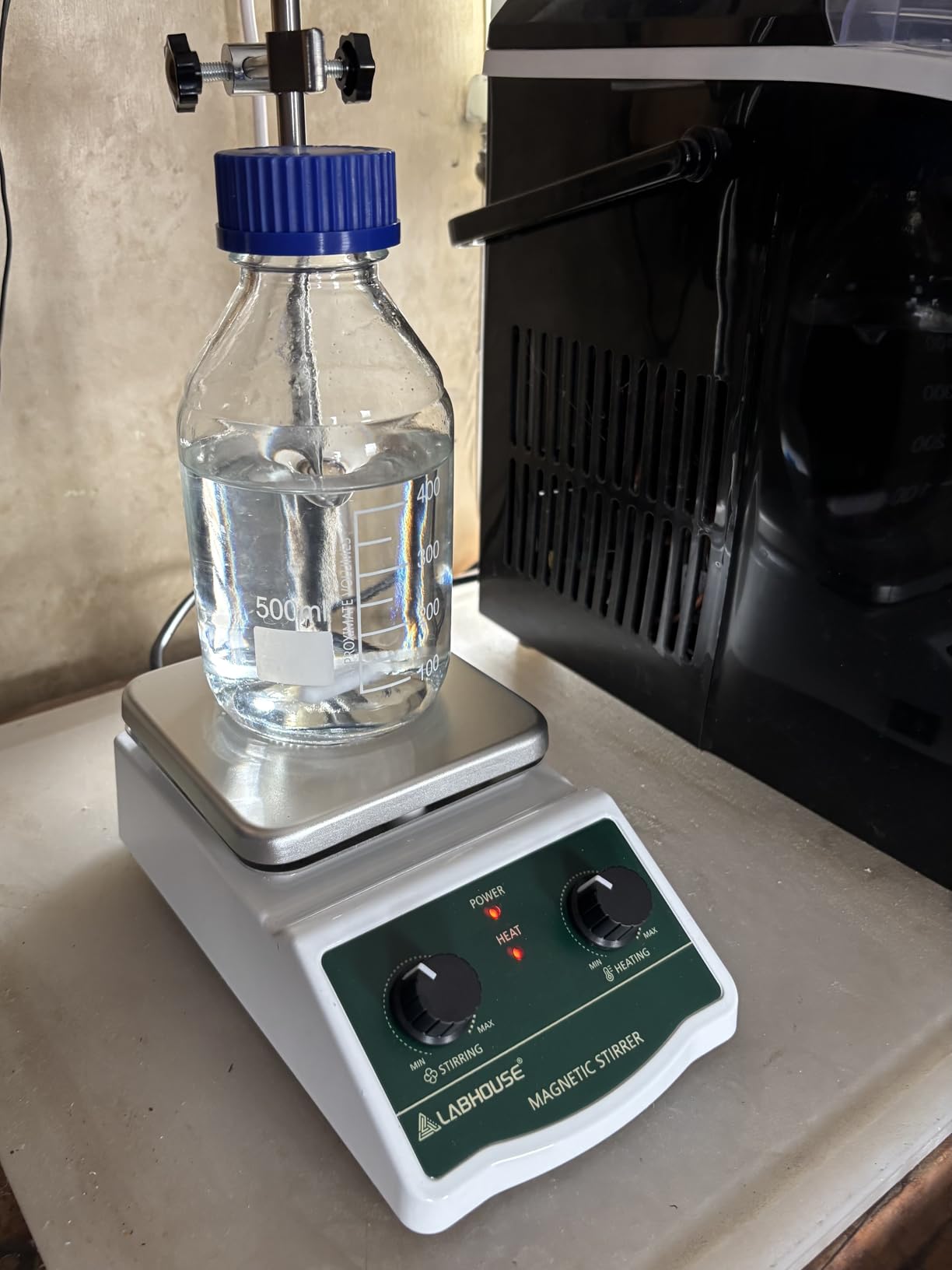 300C/572F Magnetic Stirrer Hot Plate 2L Heated Mixer 2000RPM Lab Stirring W/Support Stand,Stir Bar Recycler Set(Non Digital) customer photo 1