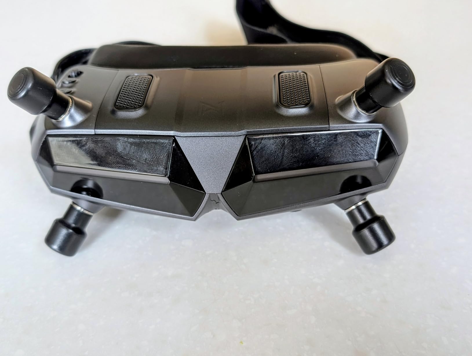 CADDXFPV Walksnail Avatar HD FPV Goggles X - 1080p Ultra-Wide Screen, 50 degree FOV, Head Tracking, Immersive Flight Experience, HDMI/AV Input, Compatible FPV Drone Goggles for All Walksnail VTX Kits customer photo 1