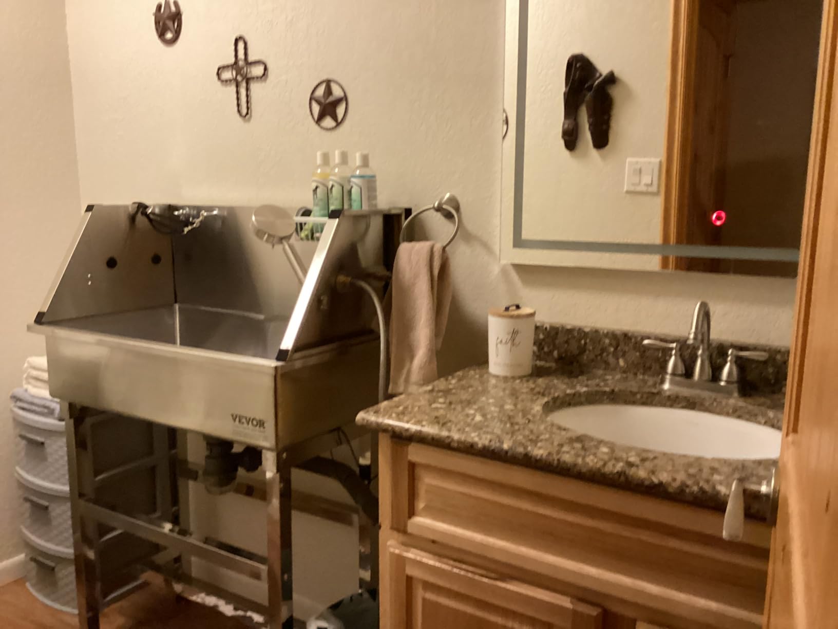 VEVOR 38 Inch Stainless Steel Dog Washing Station, Pet Grooming Tub with Hot & Cold Faucet, Showerhead, Home Wash Sink, Fits Small and Medium Cats and Dogs, Non-Slip Stairs (Left Door) customer photo 2