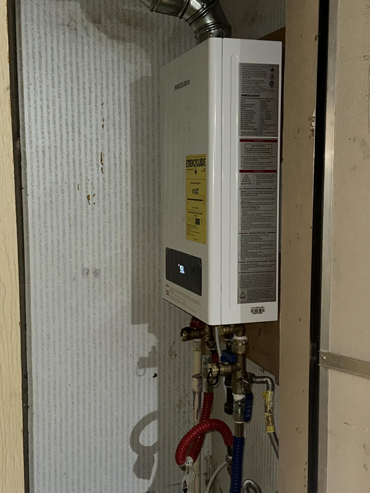 MIZUDO Tankless Water Heater Propane, Indoor or Outdoor Convertible Installation, Max 5.1 GPM 120,000 BTU, WiFi&APP Control CSA Certified customer photo 1