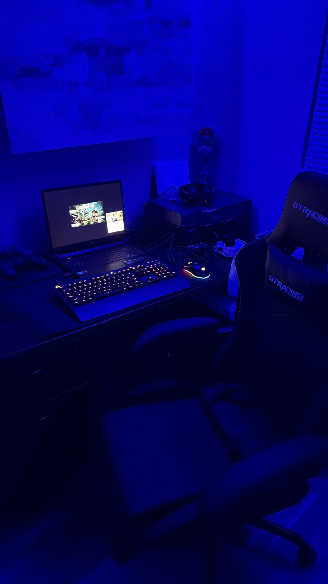 Acer Nitro V Gaming Laptop | Intel Core 9 Processor 270H | NVIDIA GeForce RTX 5070 Laptop GPU | 16 inch WUXGA IPS 180Hz Display | 32GB DDR5 | 1TB Gen 4 SSD | Wi-Fi 6 | Backlit KB | ANV16-72-933F customer photo 1