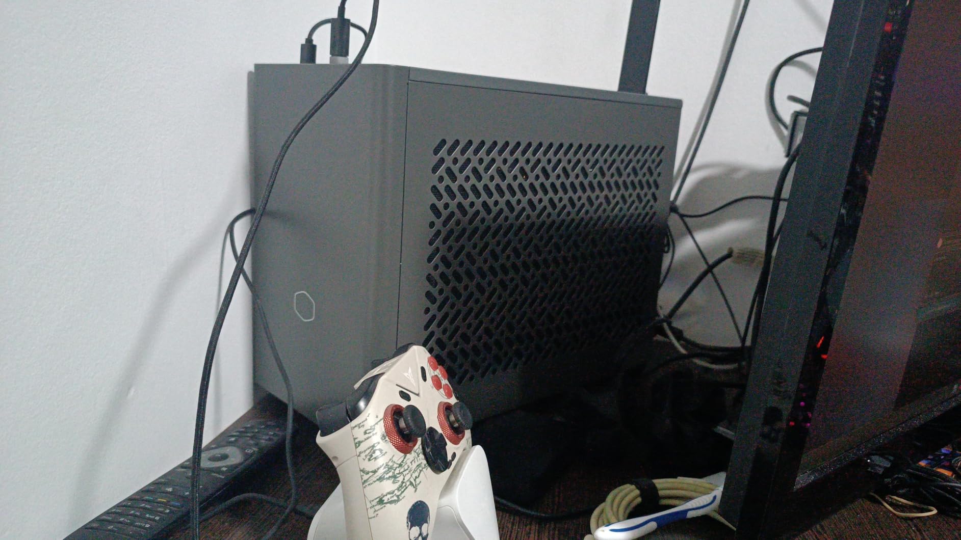 Cooler Master NR2 Pro Gaming PC - AMD RYZEN 7 9800X3D, AMD RX 9070 XT 16GB, 32GB DDR5 6000MHz, 2TB Gen4 M.2, Windows 11, V850 SFX Gold PSU, Compact Mini ITX Desktop PC customer photo 1