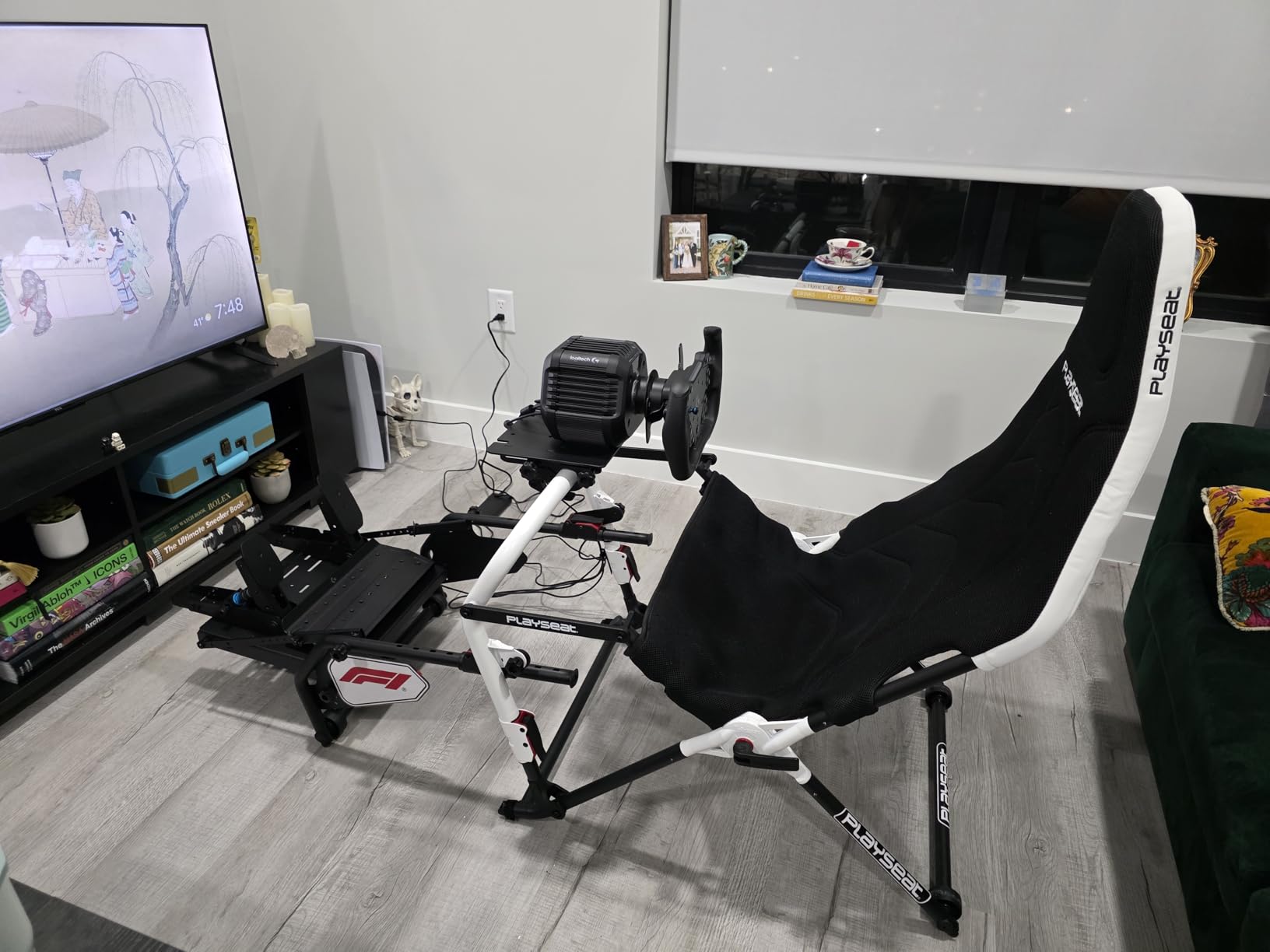 Playseat® Challenge DD - F1® Edition, Foldable Racing Simulator Cockpit, Direct Drive, Logitech, Thrustmaster, Moza, Fanatec, Formula Racing Simulator customer photo 1