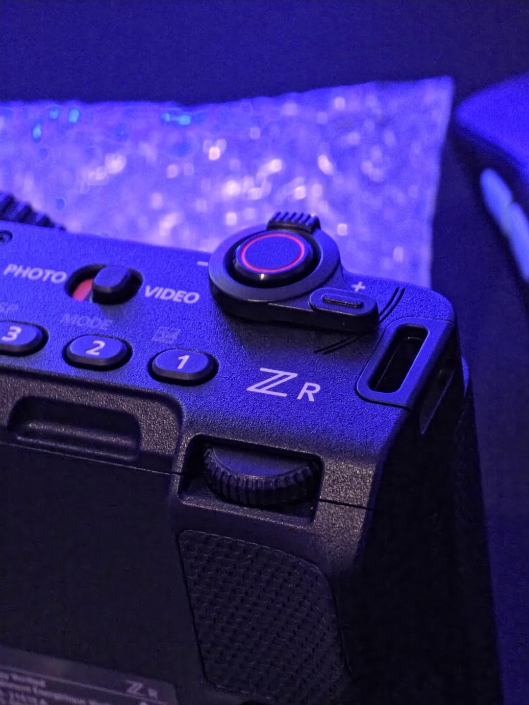 Nikon RED Z Cinema | ZR Cinema Camera | 32-Bit Float Audio RED Color Science 6K Full-Frame Camera Body customer photo 2