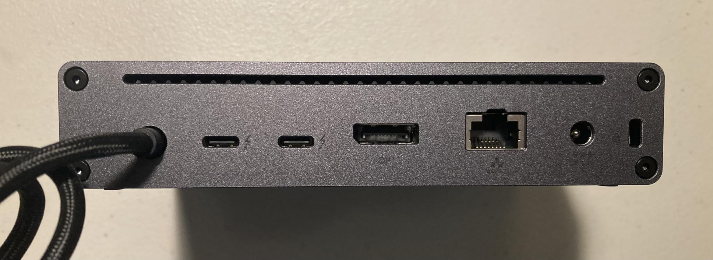 UGREEN Maxidok Thunderbolt 5 Hub Revodok 10 in 1, 120Gbps with 3xTBT5 (Single 8K / Dual 6K), 140W Total Power, DP2.1, Gigabit Ethernet, SD/TF 3.0 Docking Station for MacBooks and Windows Laptops customer photo 1