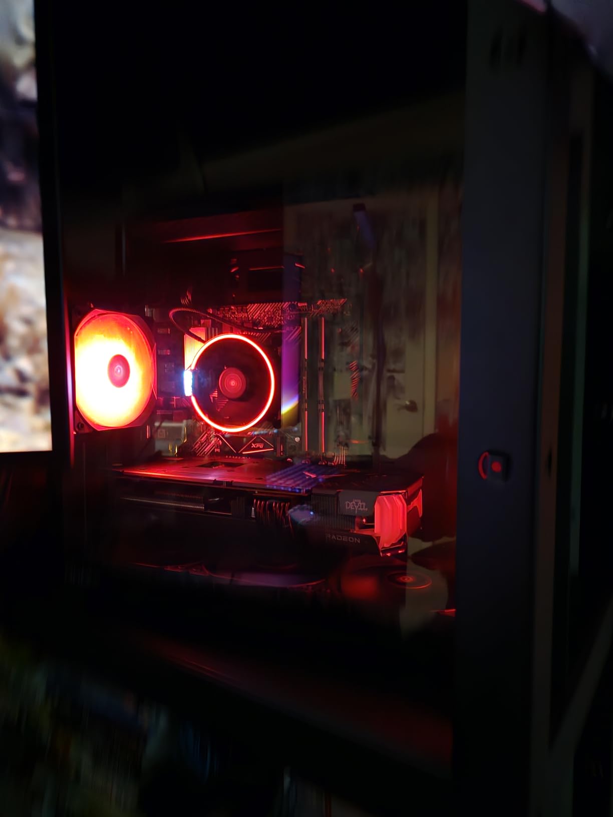 Antec Flux M, 3 x 120 PWM ARGB, 3 x 120 PWM Reverse Fans Included, Vertical Airflow Design, 360mm Top Radiator Support, Type-C 3.2 Gen 2, Full-Size Dust Filters, Compact Micro-ATX Gaming Case customer photo 2