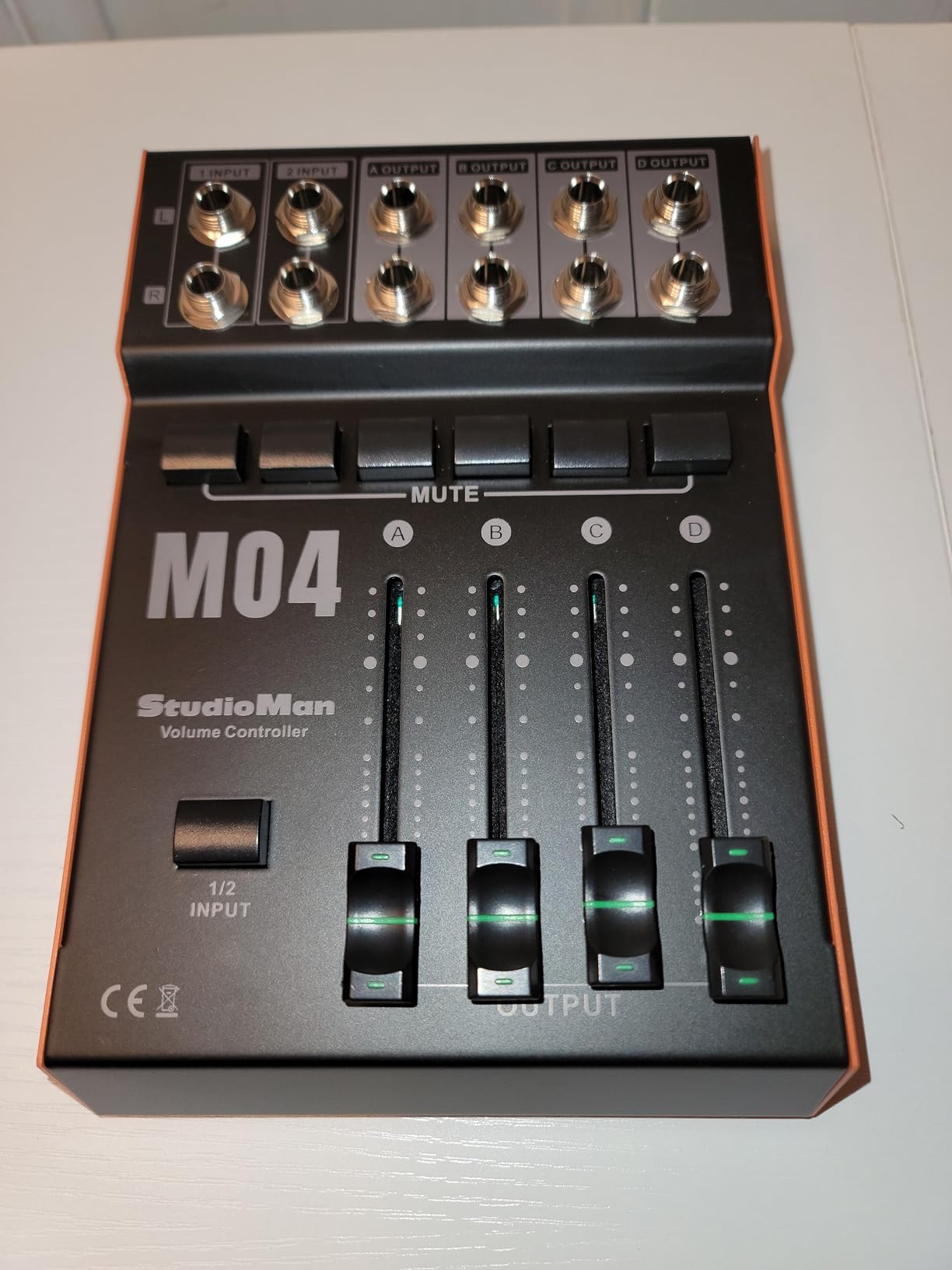 StudioMan M04 Passive Monitor Controller - 2 Input 4 Output Studio Volume Controller with Mute Button, 1/4
