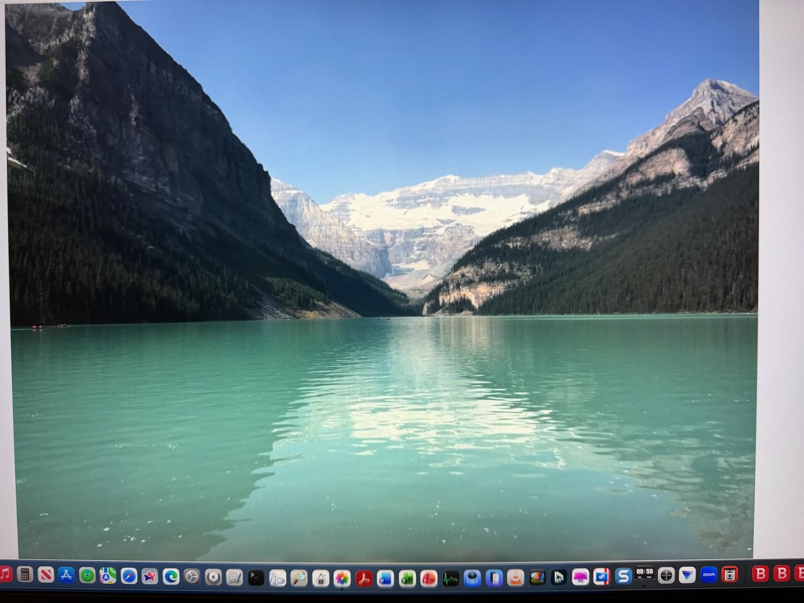 VisionOwl Portable Monitor for Laptop, IPS USB-C HDMI Travel Second Monitor for MacBook Pro Air, PC, PS5, Xbox, Portable Second Screen, Built-in Kickstand, Speakers, VESA Mountable, 15.6 Inch customer photo 2