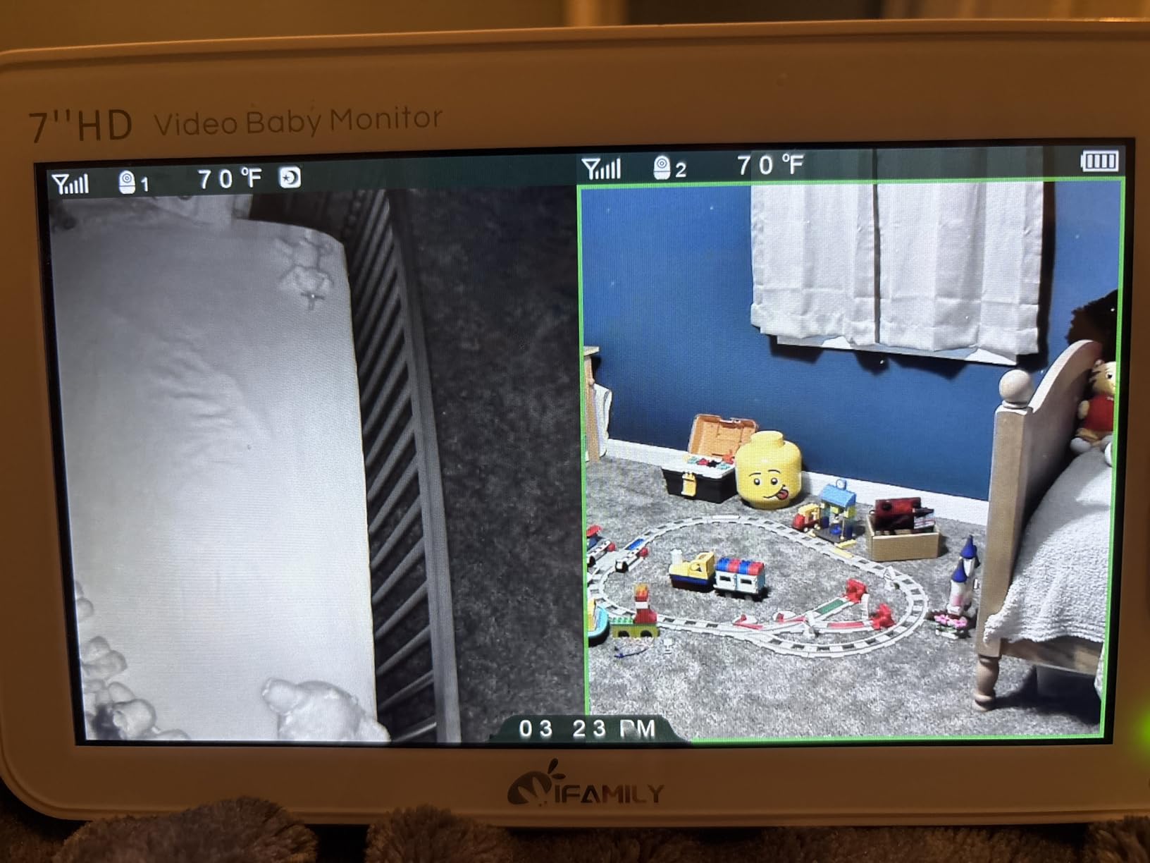 iFamily WiFi Baby Monitor with App - Smartphone Baby Monitor with 5