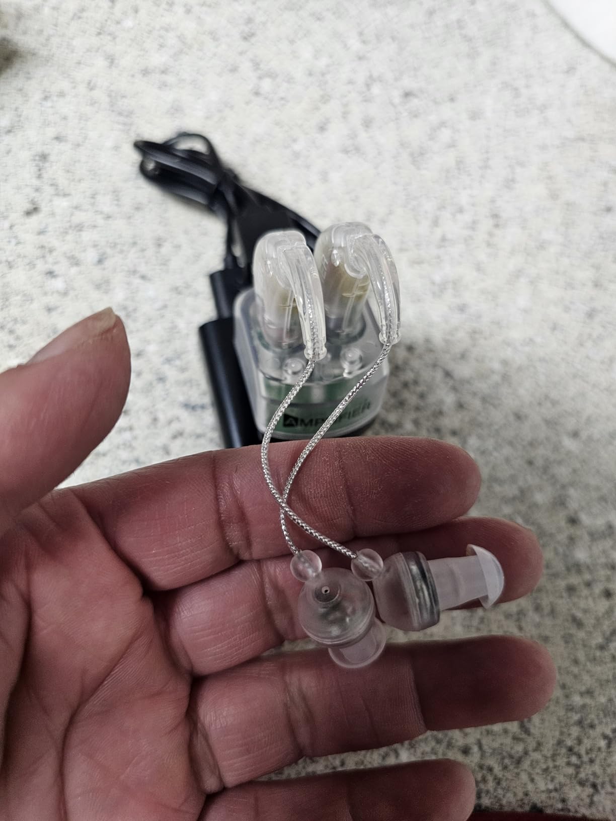 Hearing Aids for Seniors, Advanced Noise Reduction Function Hearing Aid Equipped With and AI Chips, Comfortable Portable Suitable Hearing Aid People With Hearing Loss, Fast Charging+Ultra Long Standby customer photo 2