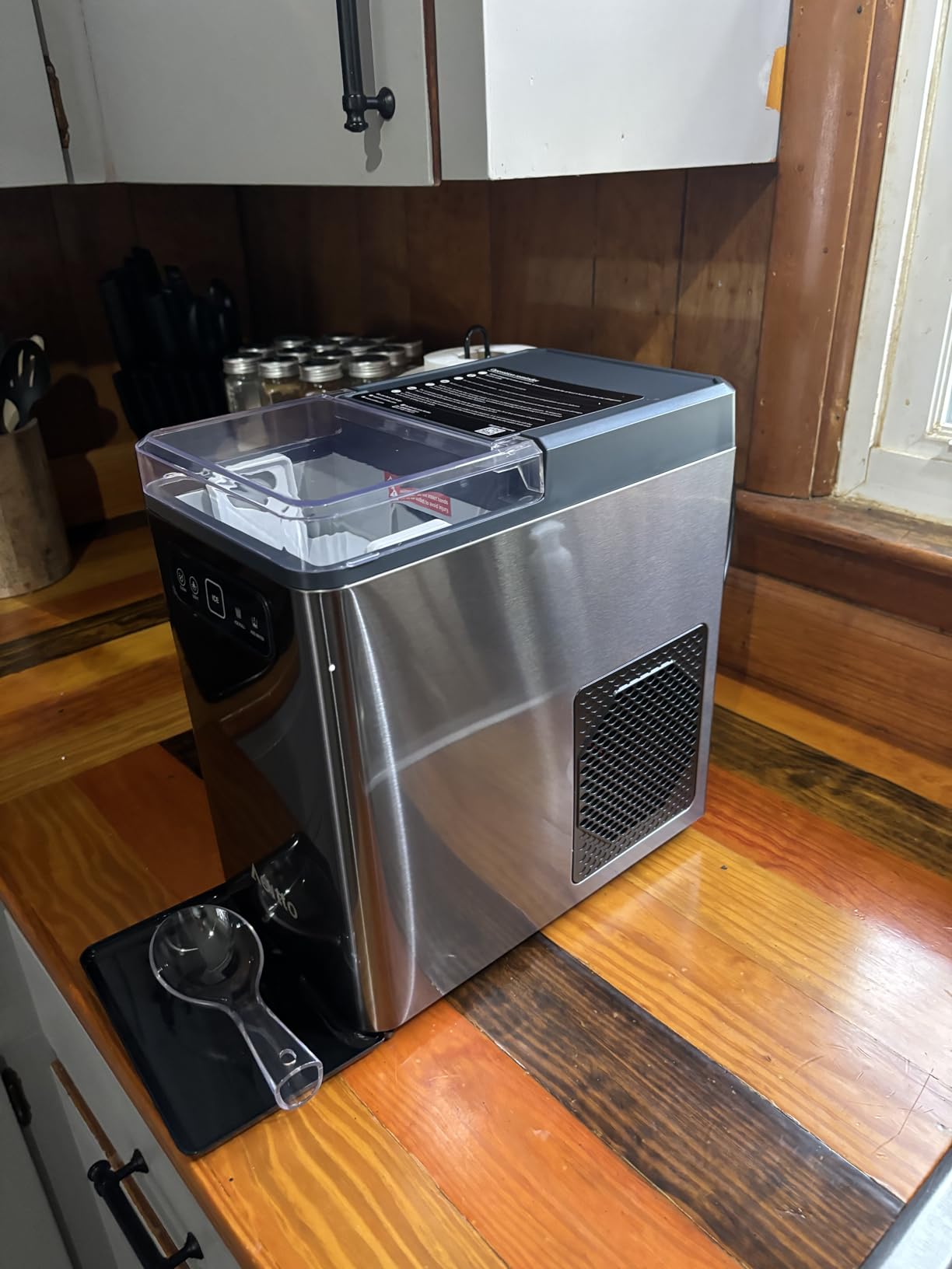 Aeitto Nugget Ice Maker Countertop, Pellet Ice Machine Soft Chewable Ice 40lbs/Day, One-Click Operation, Auto Self-Cleaning Crushed Ice Makers Stainless with Scoop for Home/Kitchen/Office (Grey) customer photo 1