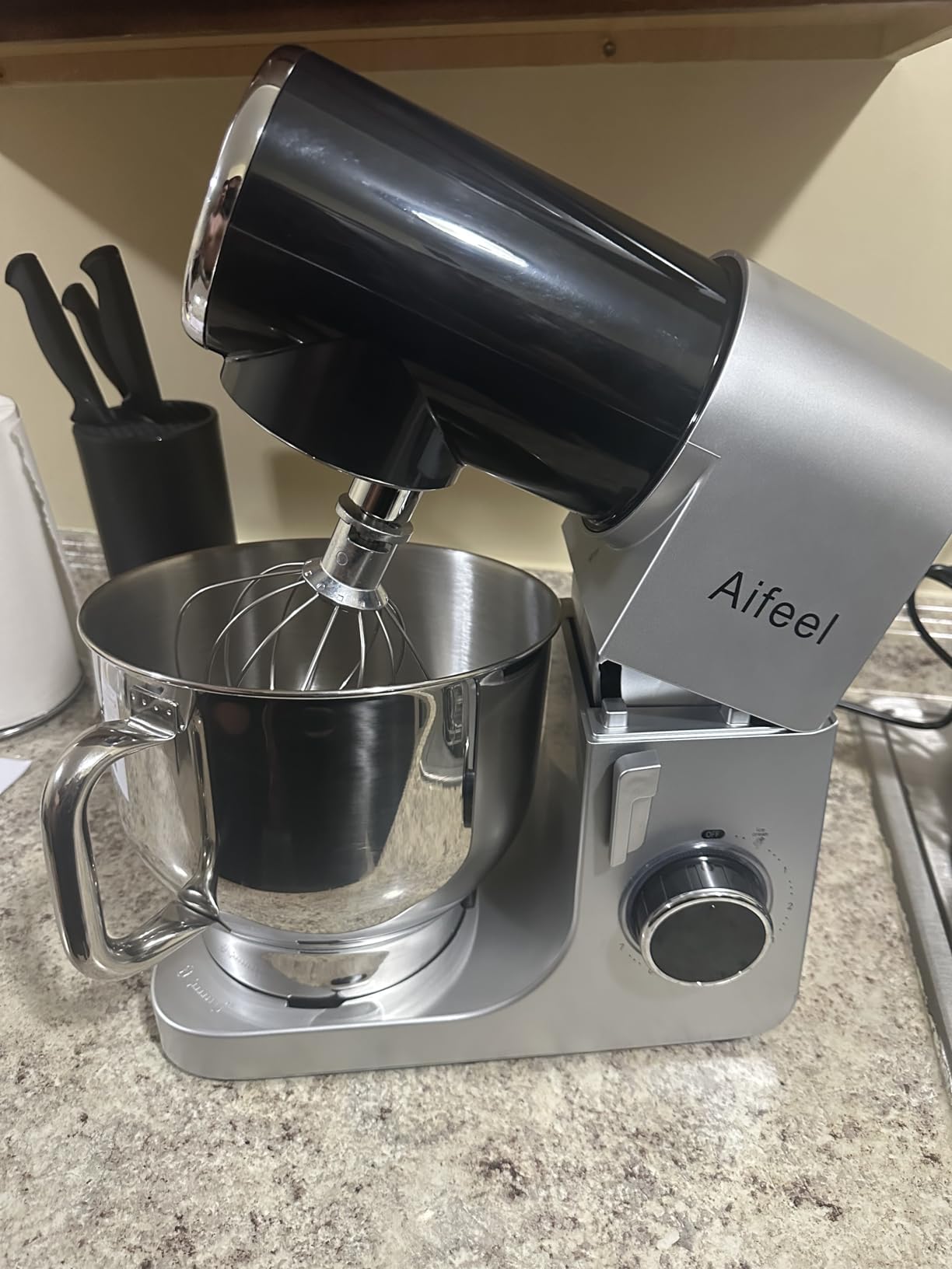 Aifeel Stand Mixer, 6.5QT Tilt-Head Electric Stand Mixer, 700W DC Motor with Low Noise, Kitchen Mixer with Dough Hook, Beater, Whisk, Dishwasher-Safe Attachments for Baking (Black) customer photo 1