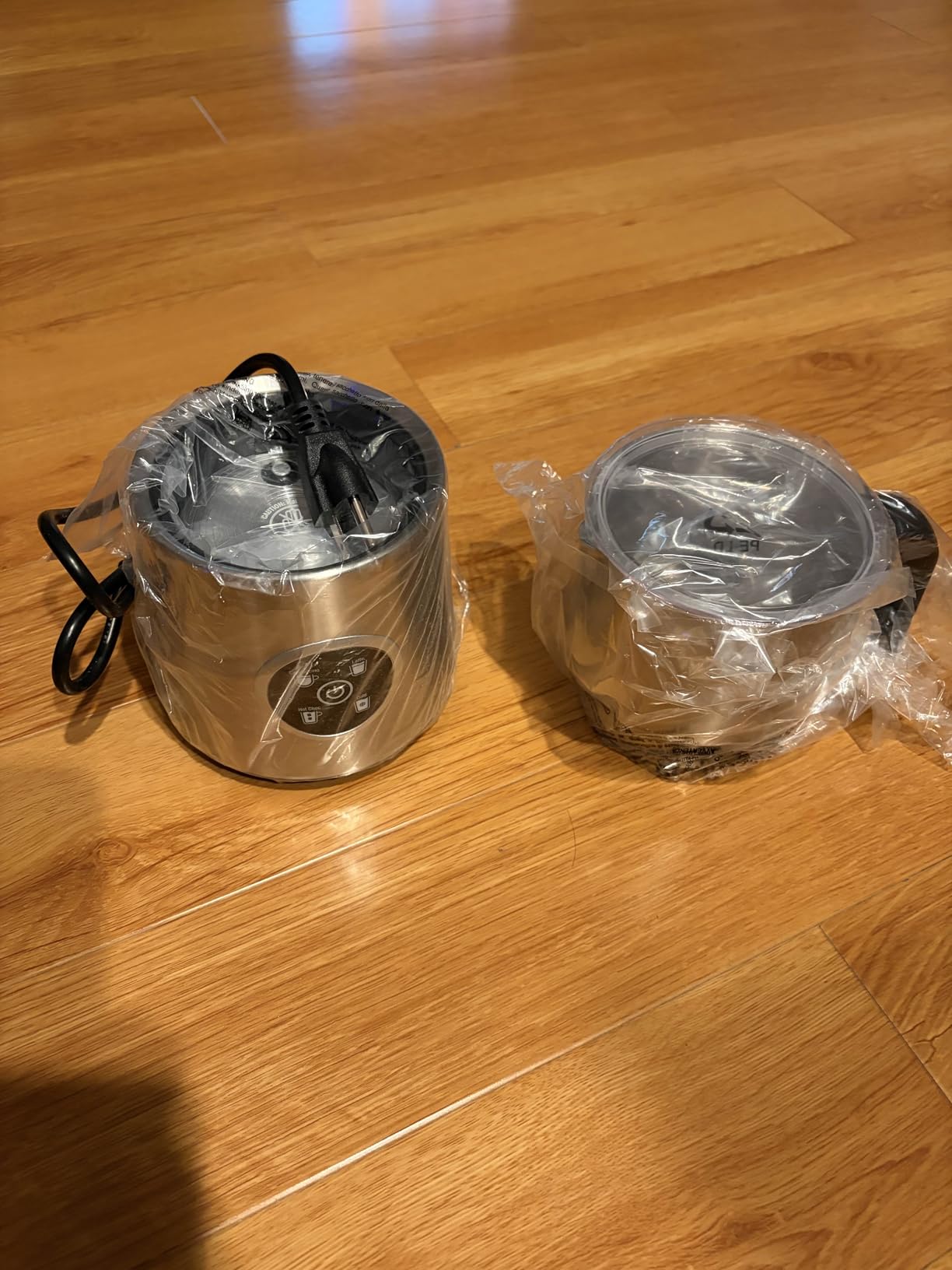 Milk Frother and Steamer, Large Capacity & Detachable Electric Milk Frother, Automatic Warm and Cold Foam Maker, Hot Chocolate Maker, Stainless Steel Jug, 30.44Oz./900ML customer photo 1