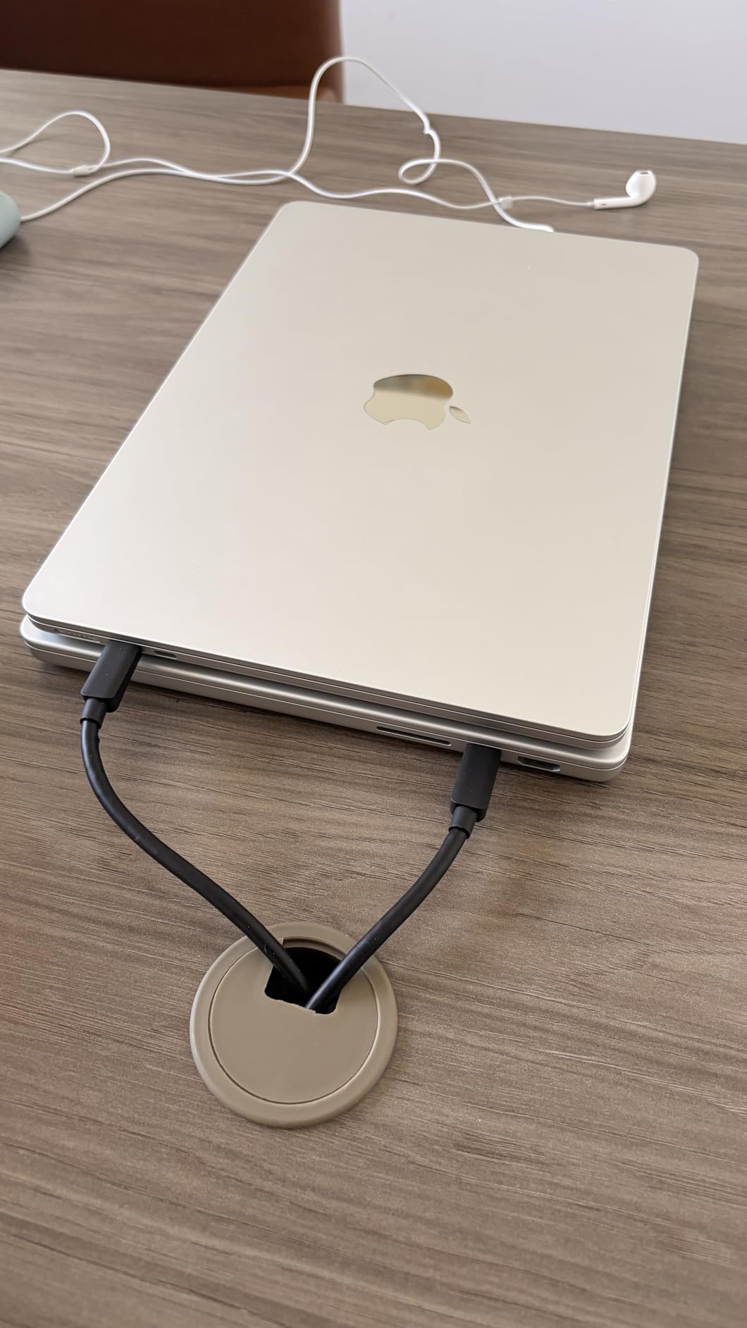 MINIX K1 USB C KVM Switch 1 Monitors 2 Computers, 4K@120Hz HDR, 100W PD 3.0, Dual USB-C Input KVM Switches, Aluminum Design customer photo 2