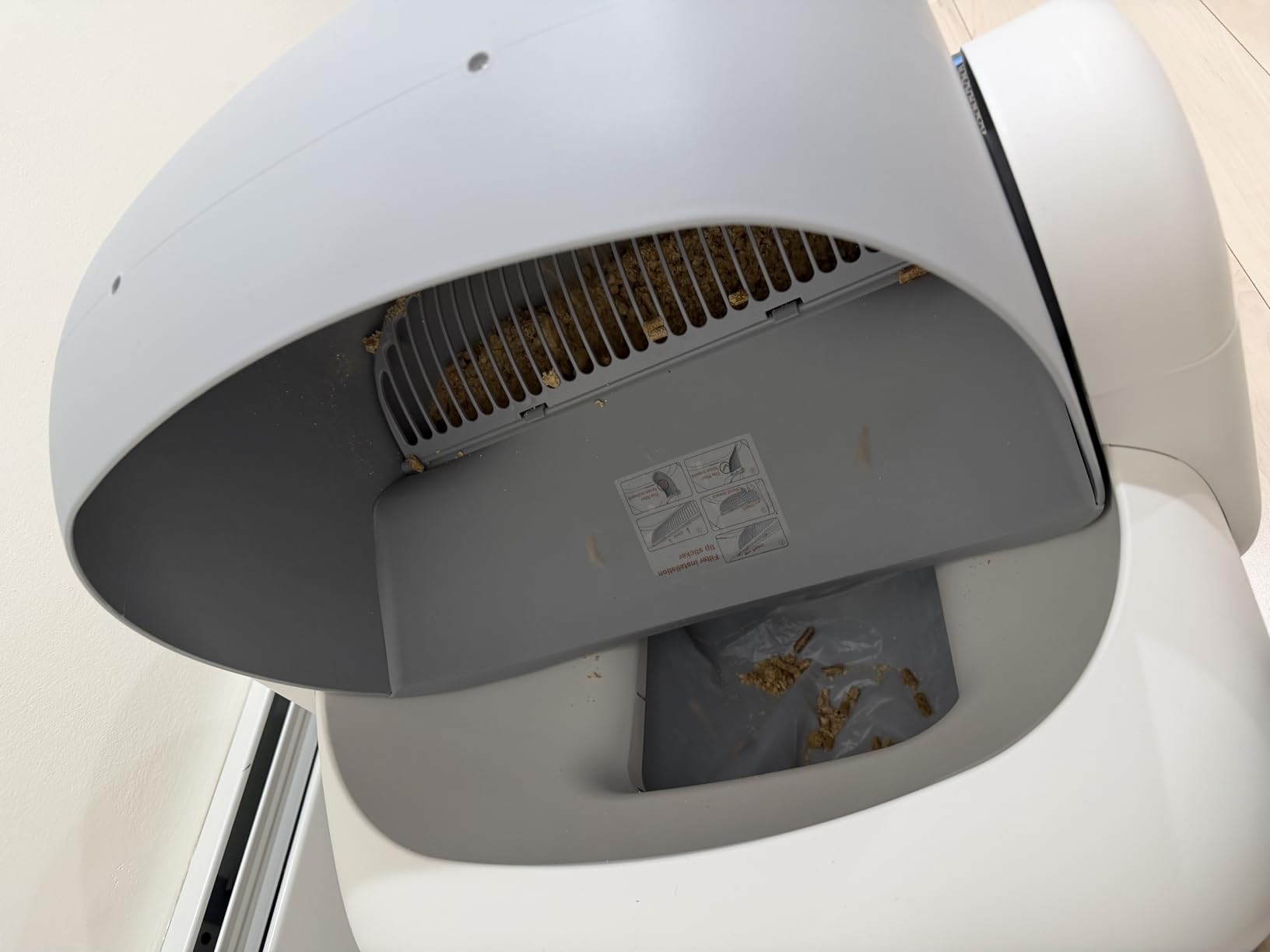 Automatic Cat Litter Box, Self Cleaning Litter Box for Multiple Cats with Open Top Design, App Control, Safety Protection, Ultra-Quiet customer photo 2