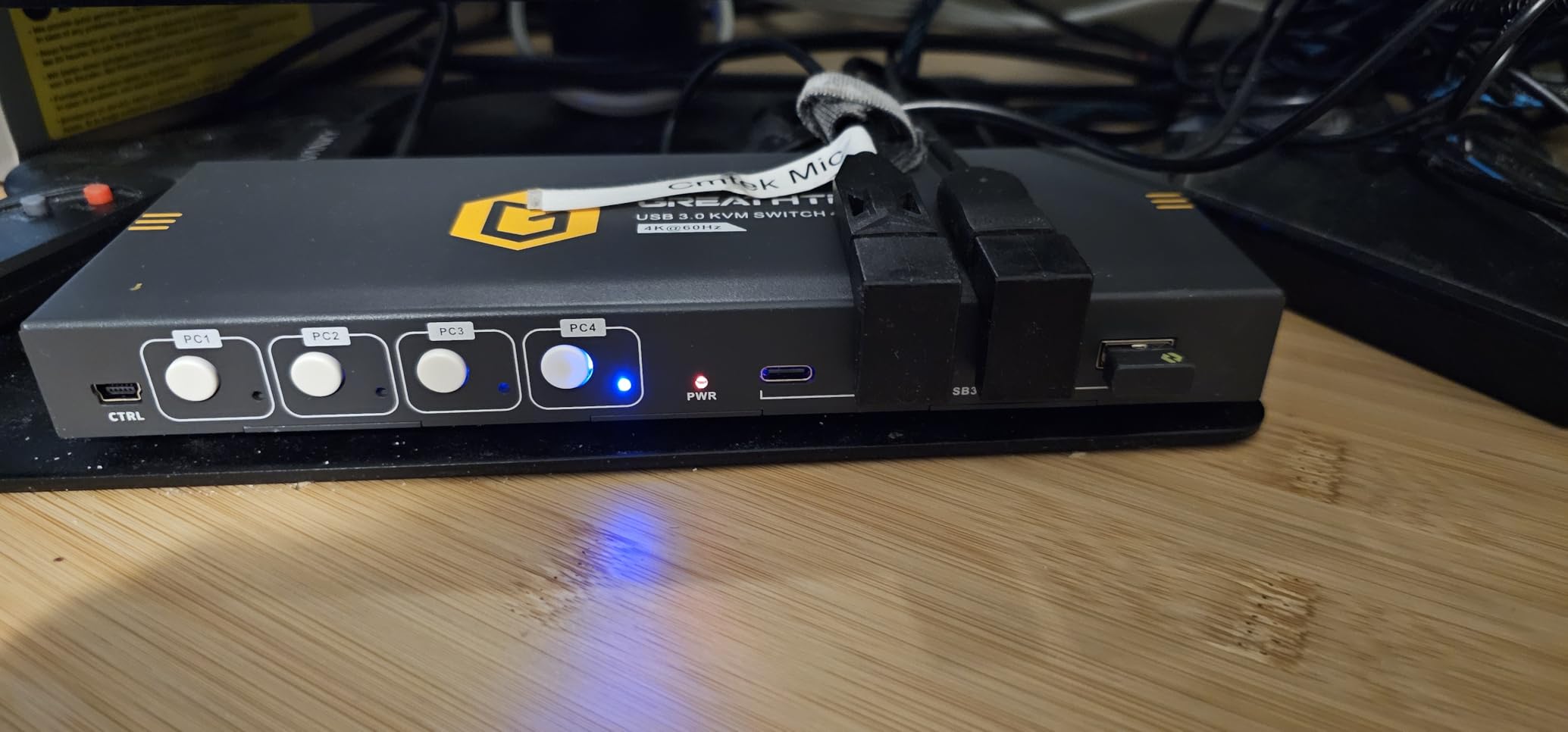 8K HDMI KVM Switch 2 Monitors 2 Computers, 8K@60HZ USB3.0 Dual Monitors KVM Switches for 2 PC/Laptops Share Mouse Keyboard and 2 Screens, with 2 USB Cables/Controller, EDID Adapative, Plug&Play customer photo 2