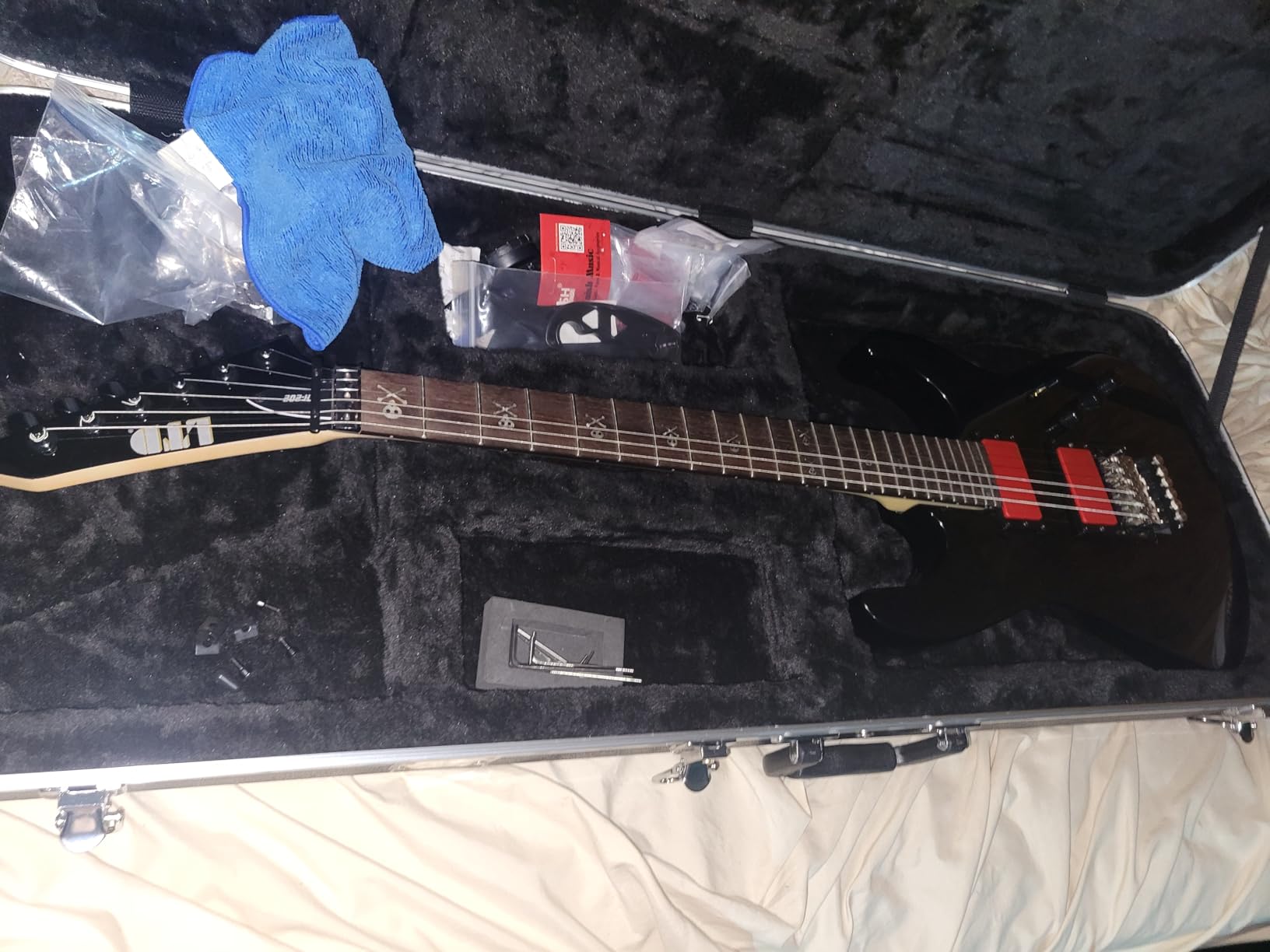 ESP LTD Kirk Hammett KH-202 Electric Guitar - Black customer photo 1