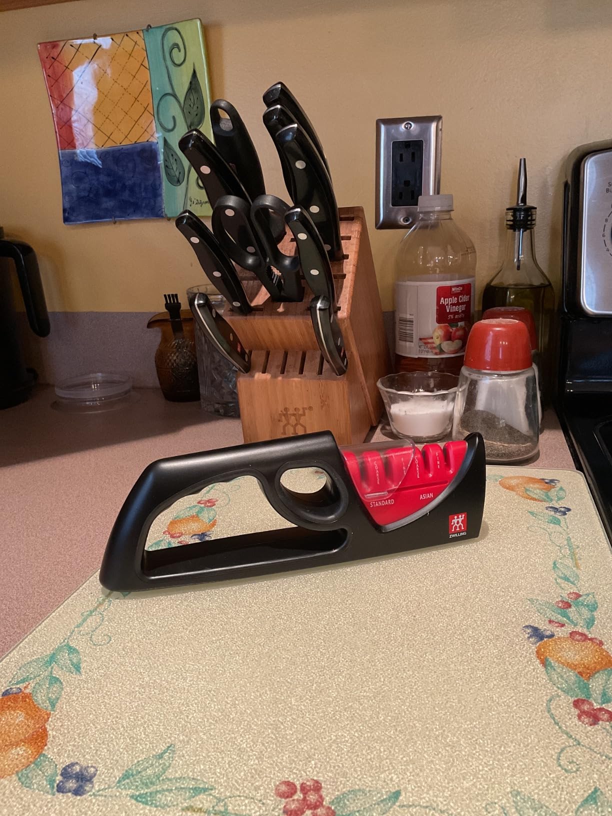 ZWILLING Twin Signature 11-Piece German Knife Set with Block, Razor-Sharp, Made in Company-Owned German Factory customer photo 1