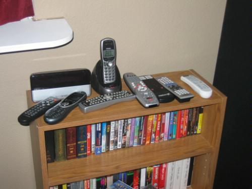 Logitech Harmony 880 Advanced Universal Remote Control customer photo 1
