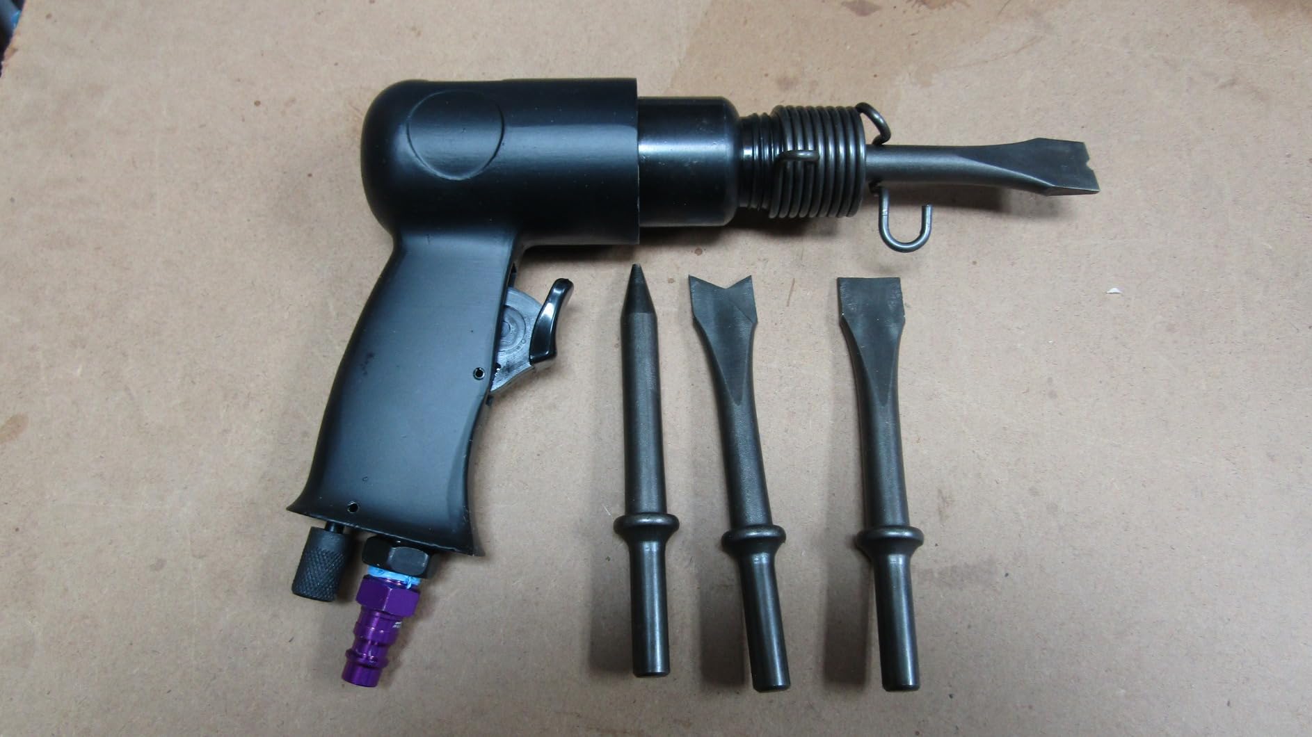 Performance Tool M550DB Air Hammer With 4 Chisels customer photo 2