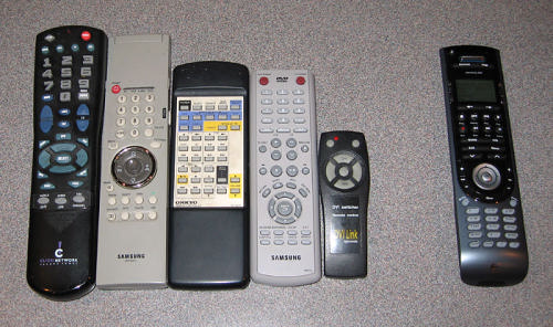 Logitech Harmony 550 Universal Remote Control customer photo 2