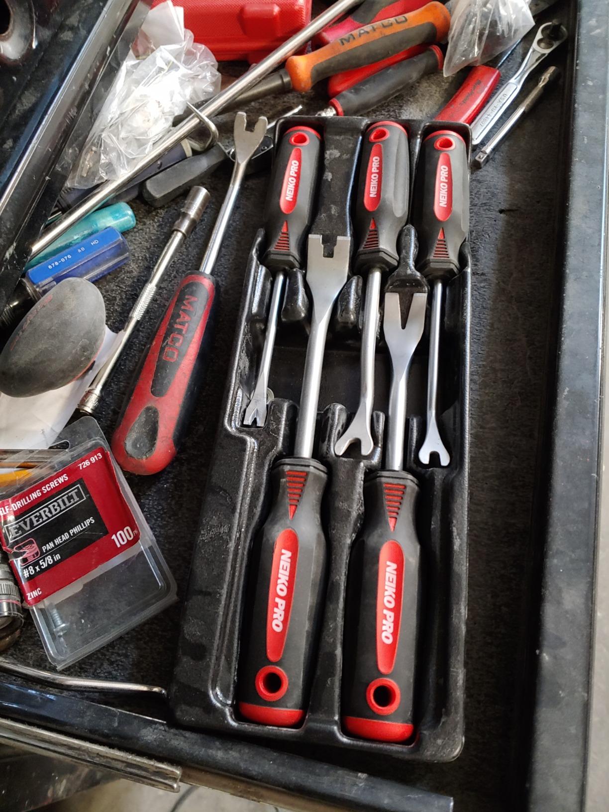 Neiko 20709A Heavy Duty Auto Body Hammer and Dolly Kit, 7 Piece customer photo 2