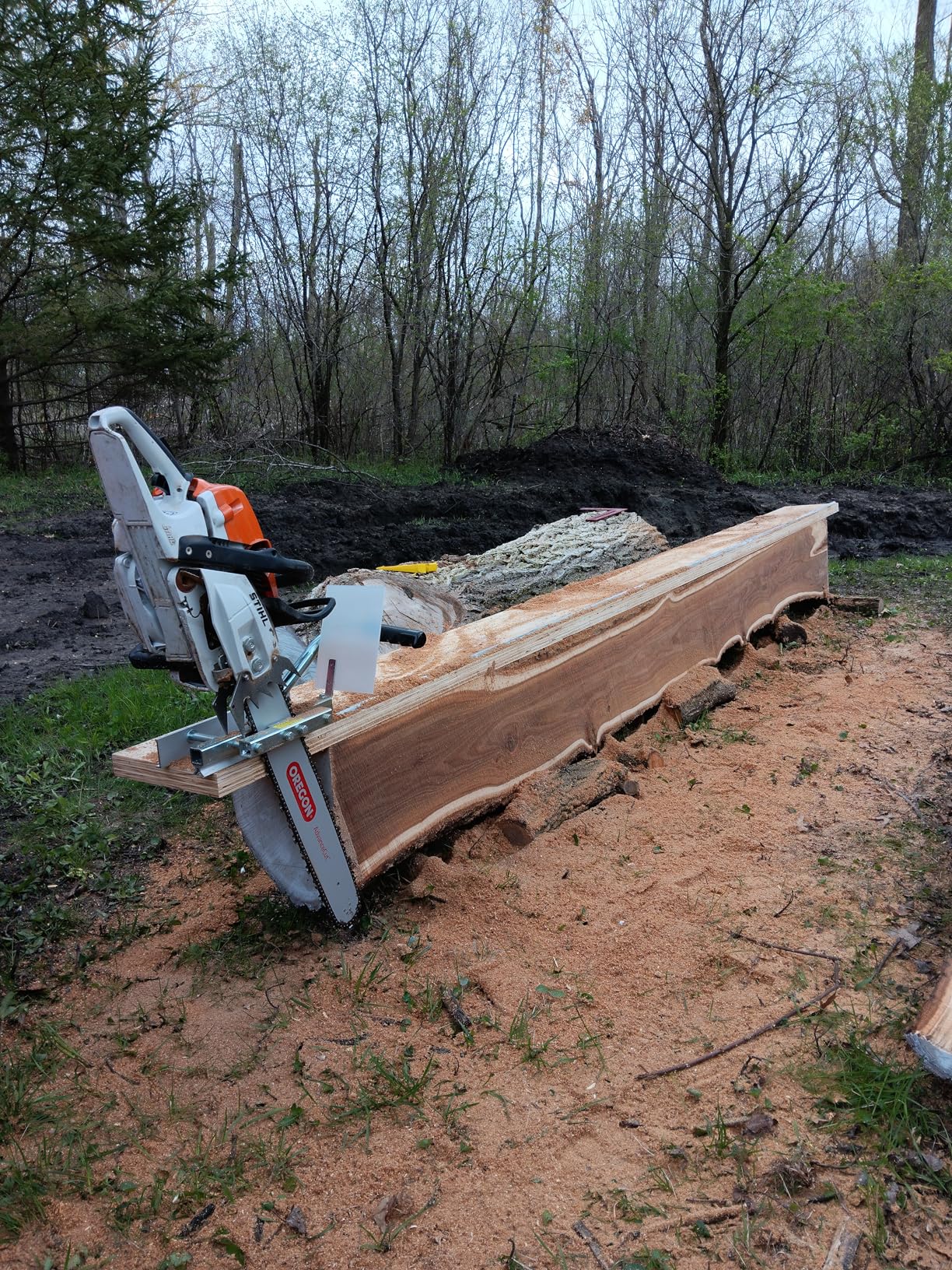Granberg Portable Chainsaw Edging Sawmill, G555B-24 Inch Alaskan (Mini Mill) Premium Timber Log Cutting Attachment - Wood Cutter Tool Accessories Guide - Manual Milling Wedge Tools - Rail bars customer photo 1