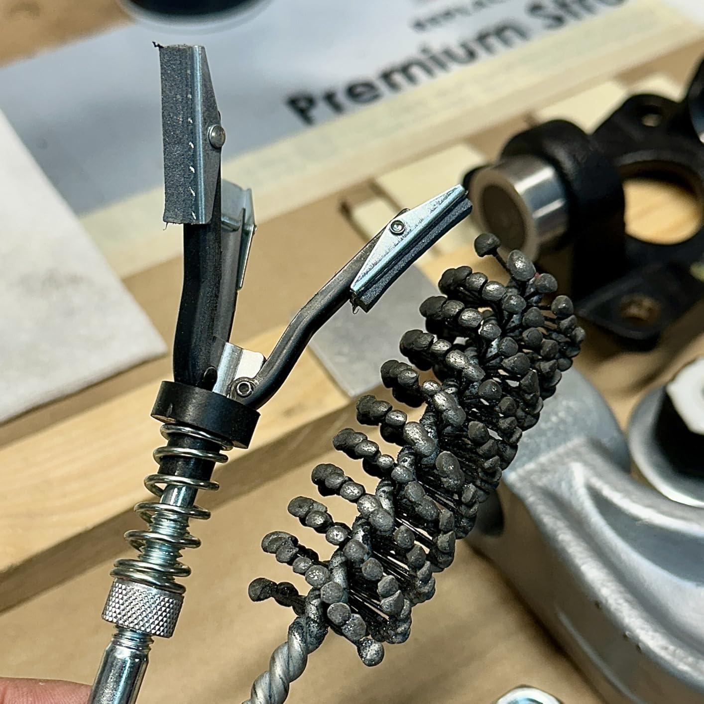 OEMTOOLS 25028 Adjustable Brake Cylinder Hone, Perfect for Brake Repair and Engine Cylinder Honing, Medium Grit Honing Tool for Smooth Finishes, Adjusts from 13/16