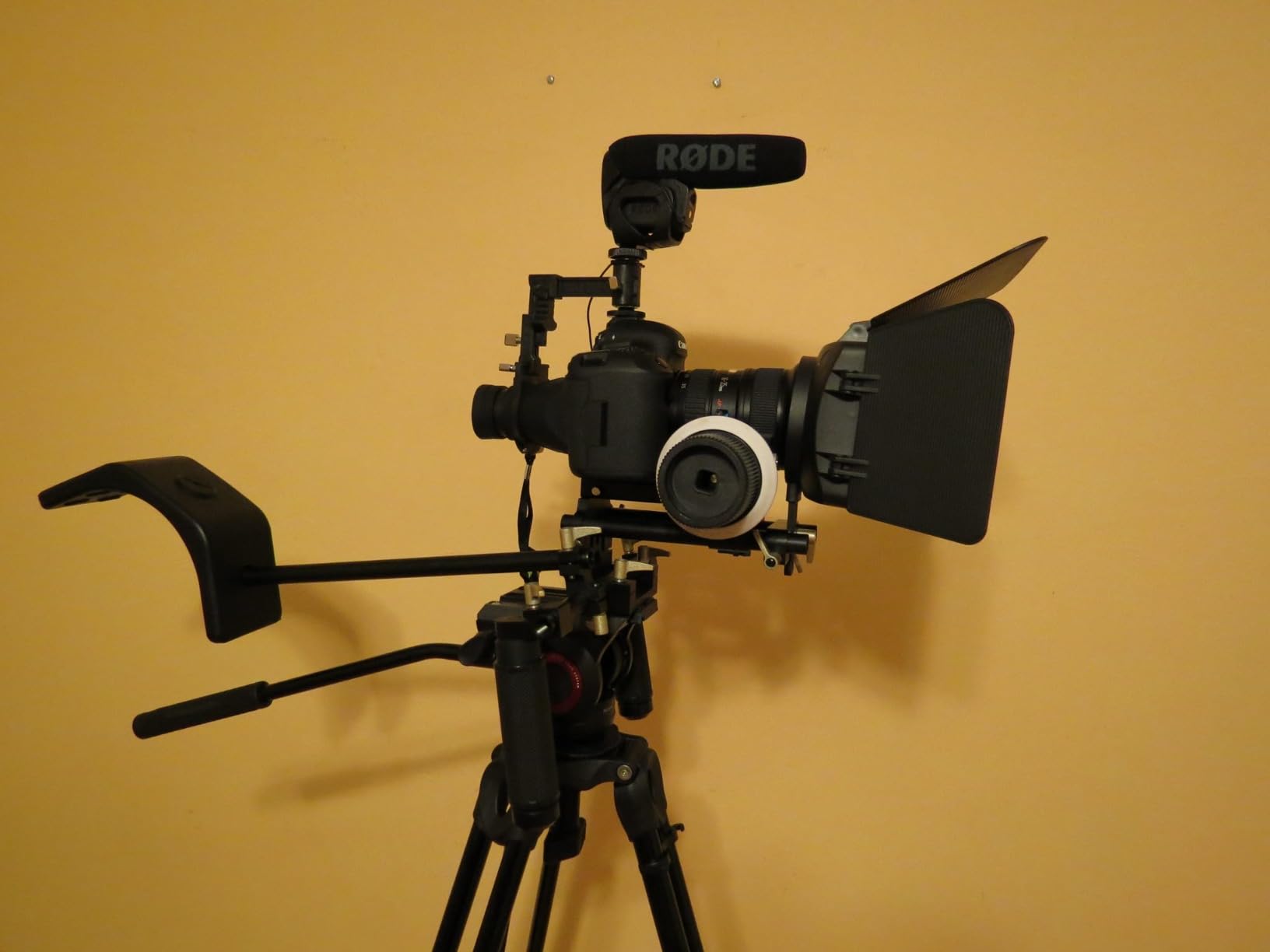 Canon EOS 5D Mark III 22.3 MP Full Frame CMOS Digital SLR Camera (Body) customer photo 2