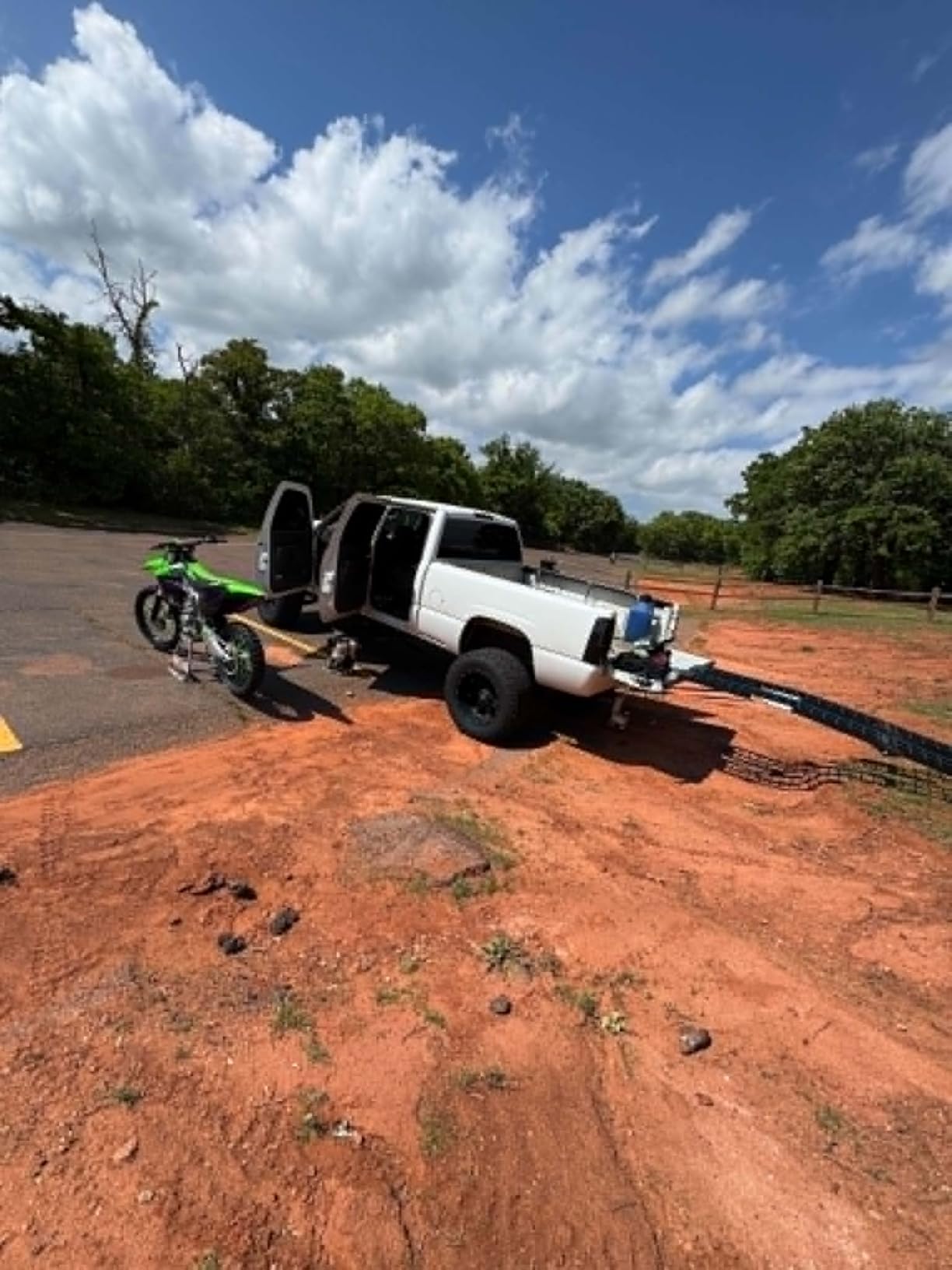 Titan Ramps 10' Portable Motorcycle Loading Ramp Extra-Wide Heavy-Duty Foldable Arched 800 lb. Capacity for Pickup Trucks customer photo 1