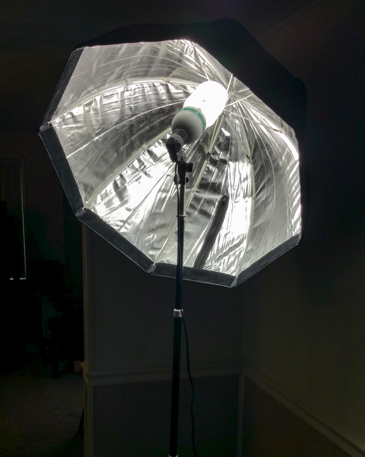 Neewer 47''/ 120cm Octagonal Softbox Umbrella with Carrying Bag for Portrait or Product Photography, Suitable for Canon Nikon Sony Speedlite, Studio Flash (Black) customer photo 2