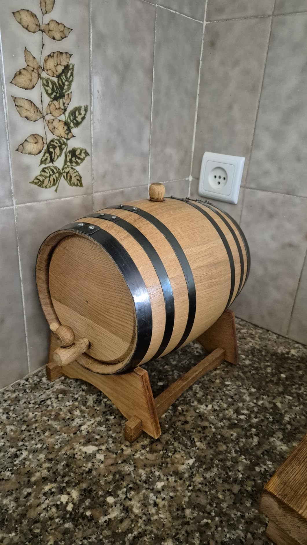 2 Liter Oak Aging Barrel with Wood Stand, Bung & Spigot - Mini Whiskey Barrels for The Home Alcohol Distiller, Moonshiner & Winemaker - Age Cocktails, Bourbon, Whisky, Tequila, Rum, Mead Wine customer photo 1