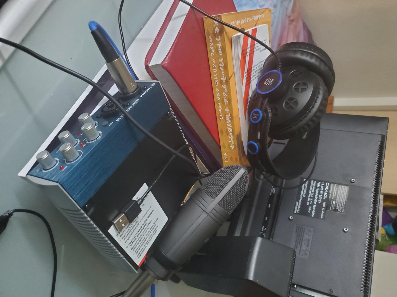 PreSonus AudioBox 96 Studio USB 2.0 Recording Bundle with Interface, Headphones, Microphone and Studio One software customer photo 2