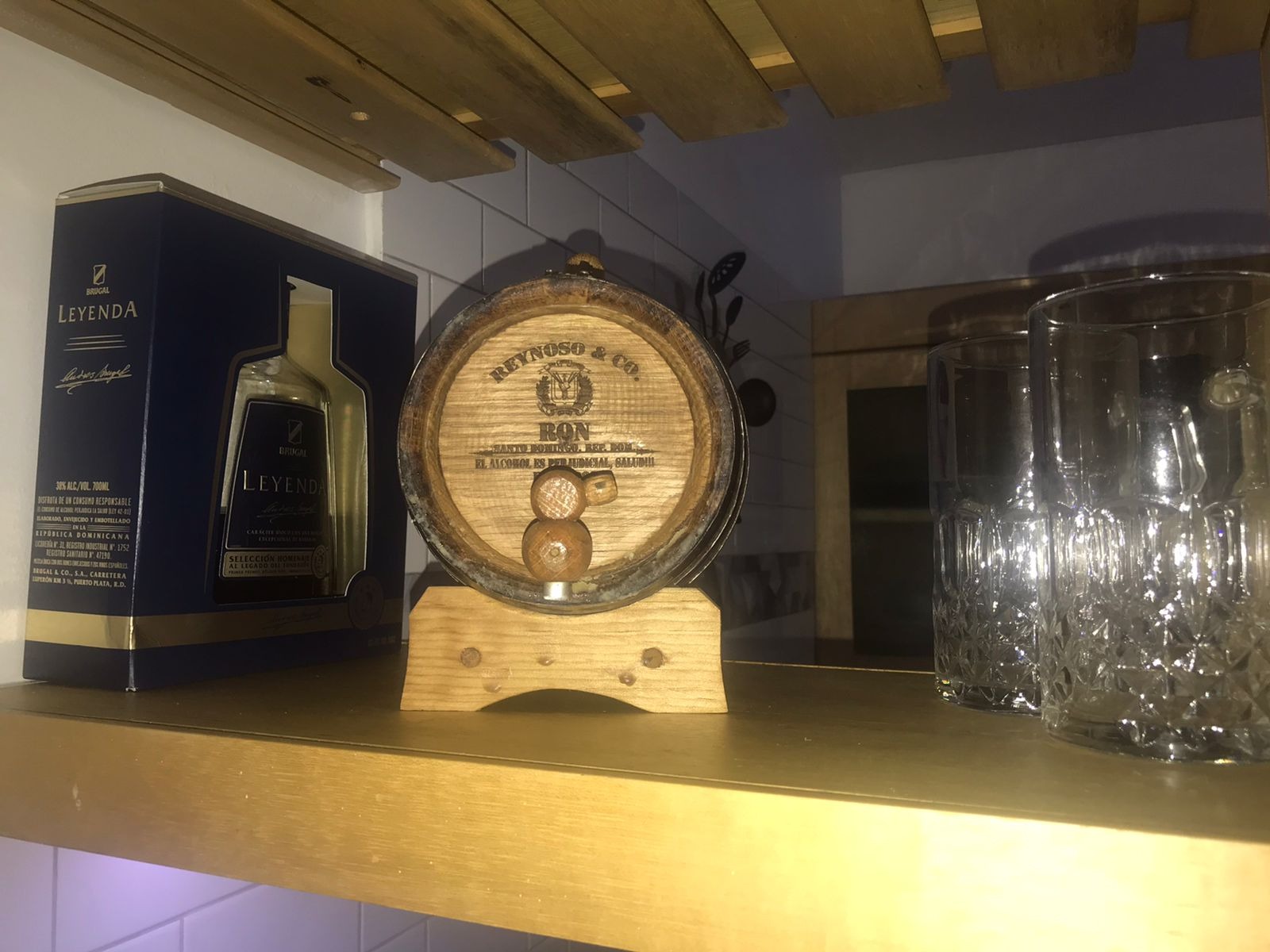 Personalized - Custom American White Oak Bourbon Aging Barrel - Oak Barrel Aged (5 Liters, Black Hoops) customer photo 1