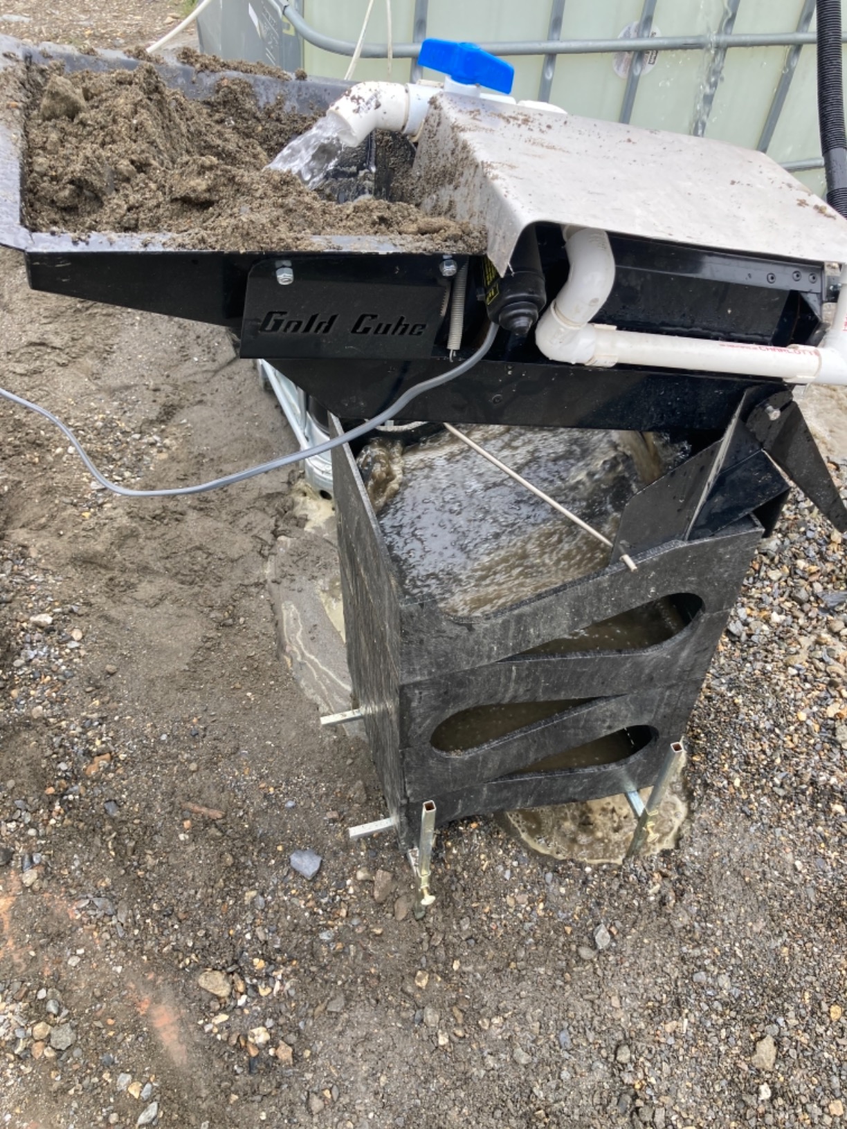 Gold Cube Trommel with Adjustable Pitch and Low Energy 12V Gear Motor customer photo 2