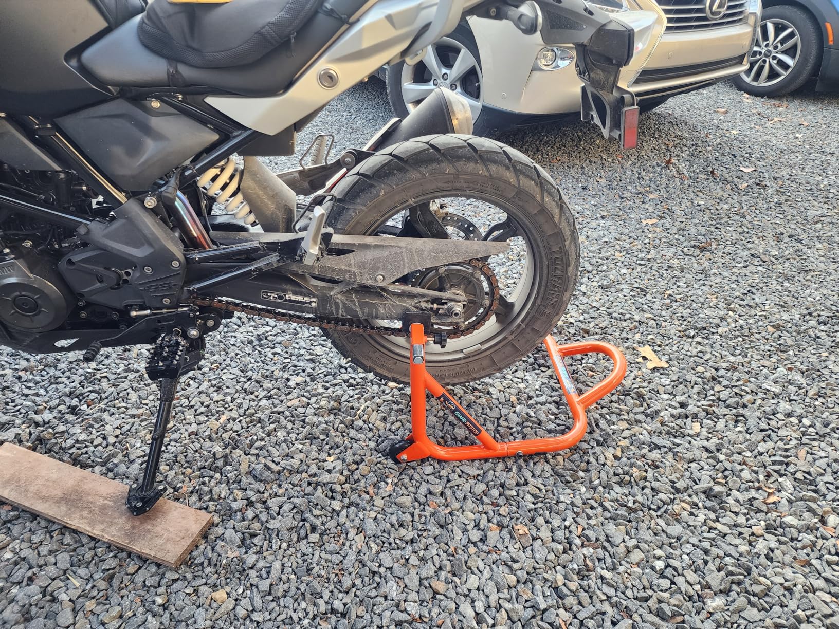 GRAND PITSTOP Motorcycle Stand, Paddock Lift Stand for Rear Wheel with Fork & Swingarm Spool, Weight Capacity 529 lbs/240 Kgs, Dismantable Stand, for Honda Kawasaki Suzuki Motorcycles, Orange customer photo 1