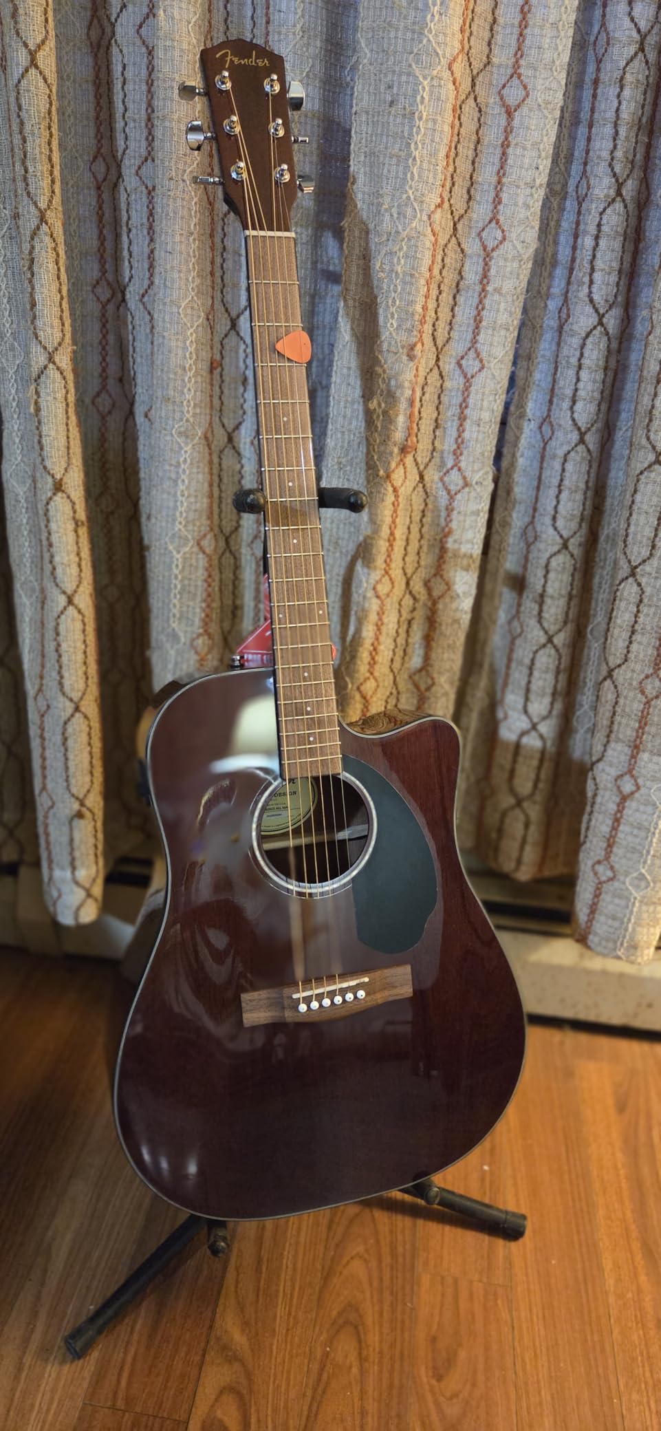 Fender CD-60SCE Dreadnought Cutaway Acoustic Electric Guitar, with 2-Year Warranty, Fishman Pickup and Preamp System, Natural customer photo 1