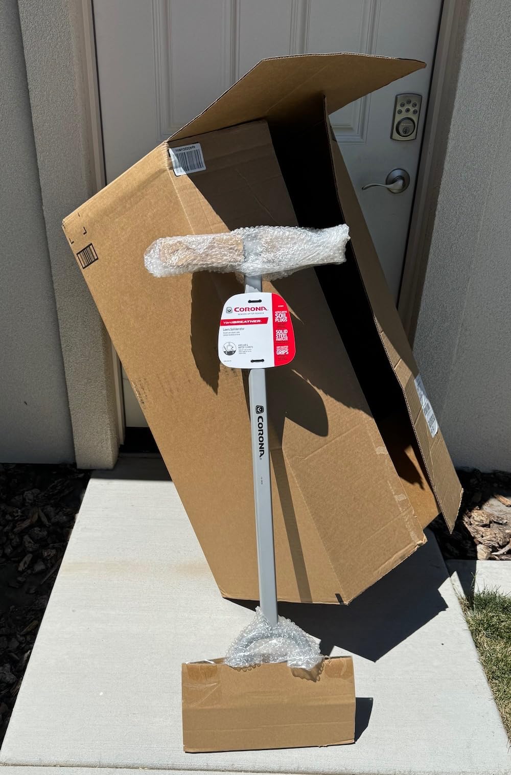 Corona LG 3604 YardBREATHER Manual Core Lawn Aerator, Red customer photo 1