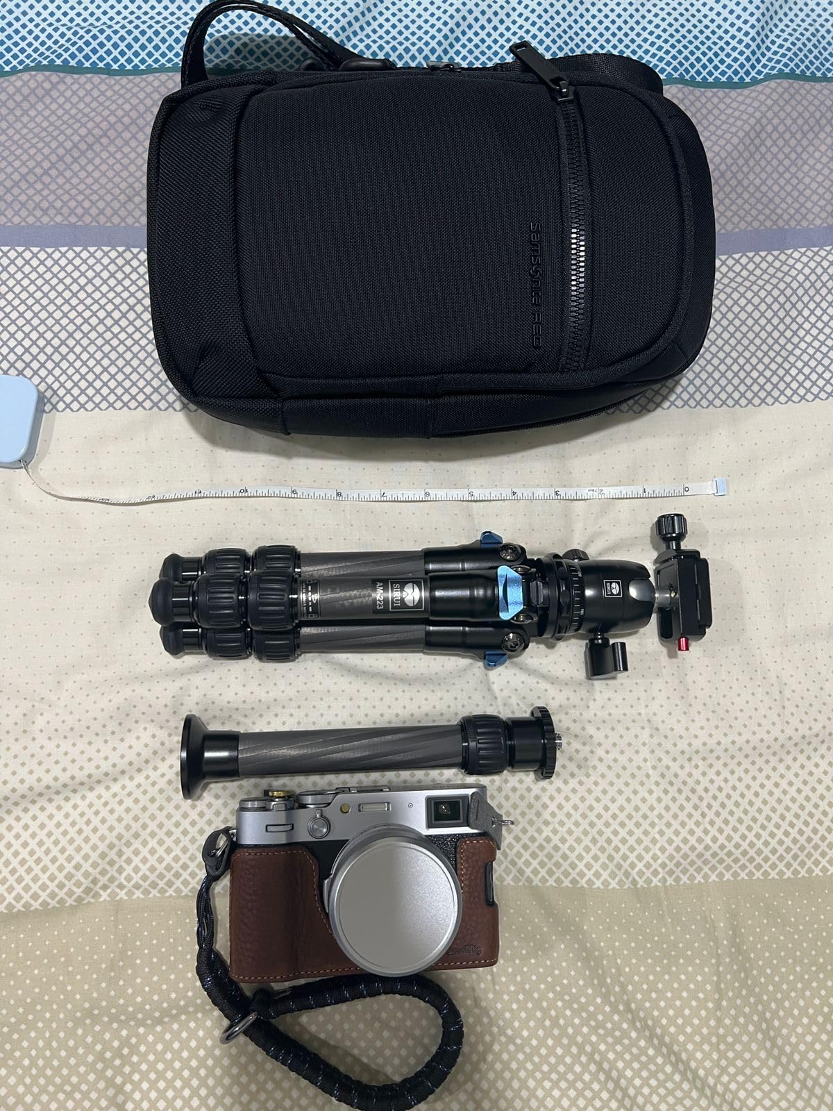 SIRUI AM-223 Carbon Fiber Camera Tripod Mini Travel Compact Tripod with 360° B-00K Ball Head, Arca Swiss QR Plate, Loads up 15KG, Max Height 16