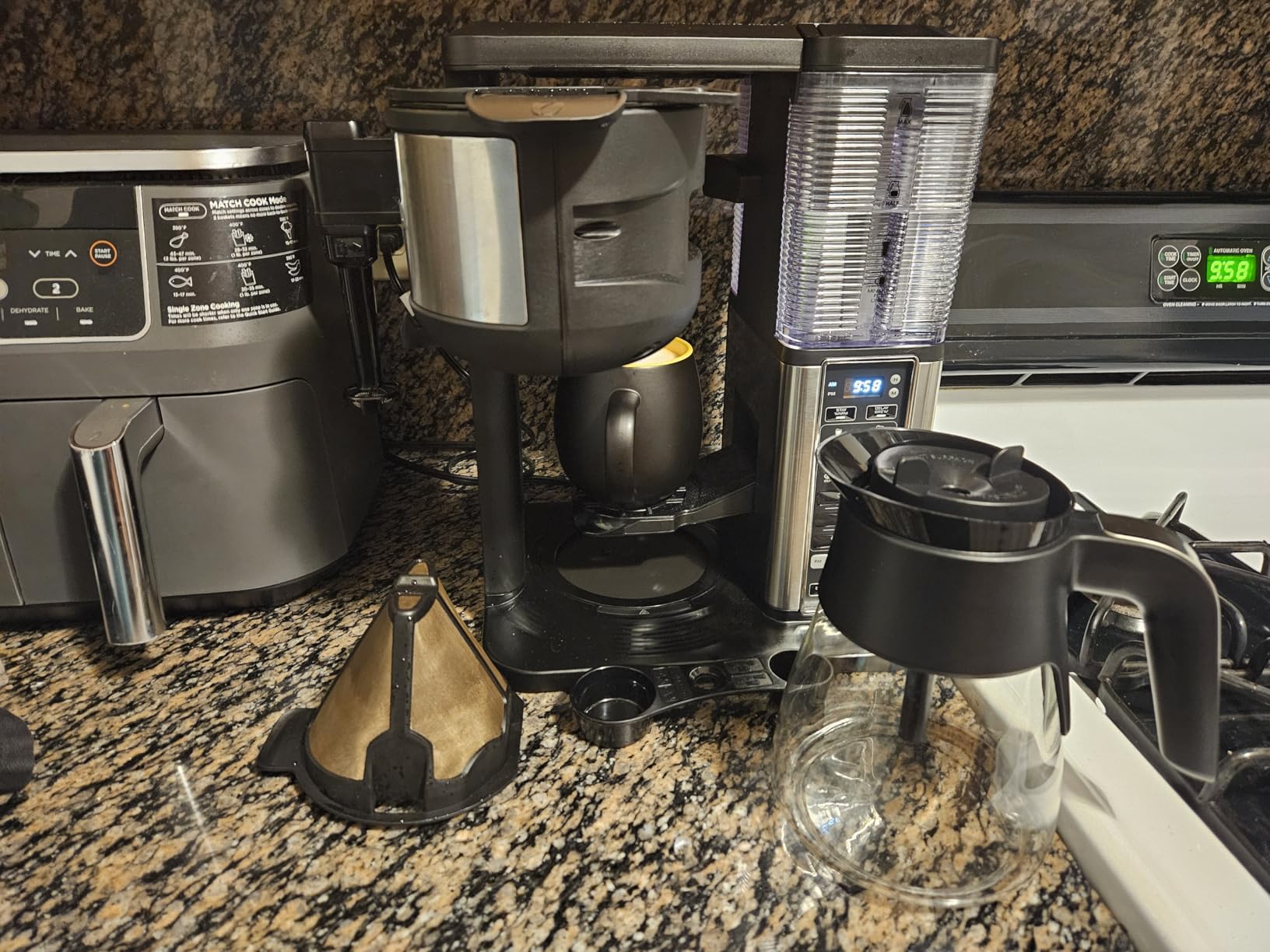 Ninja Specialty Coffee Maker | Includes 10-Cup Carafe, Fold-Away Frother, Permanent Filter & Removable, Dishwasher Safe Reservoir | 6 Brew Styles, 8 Cup to Travel Mug to Pot Sizes | Black | CM401 customer photo 2
