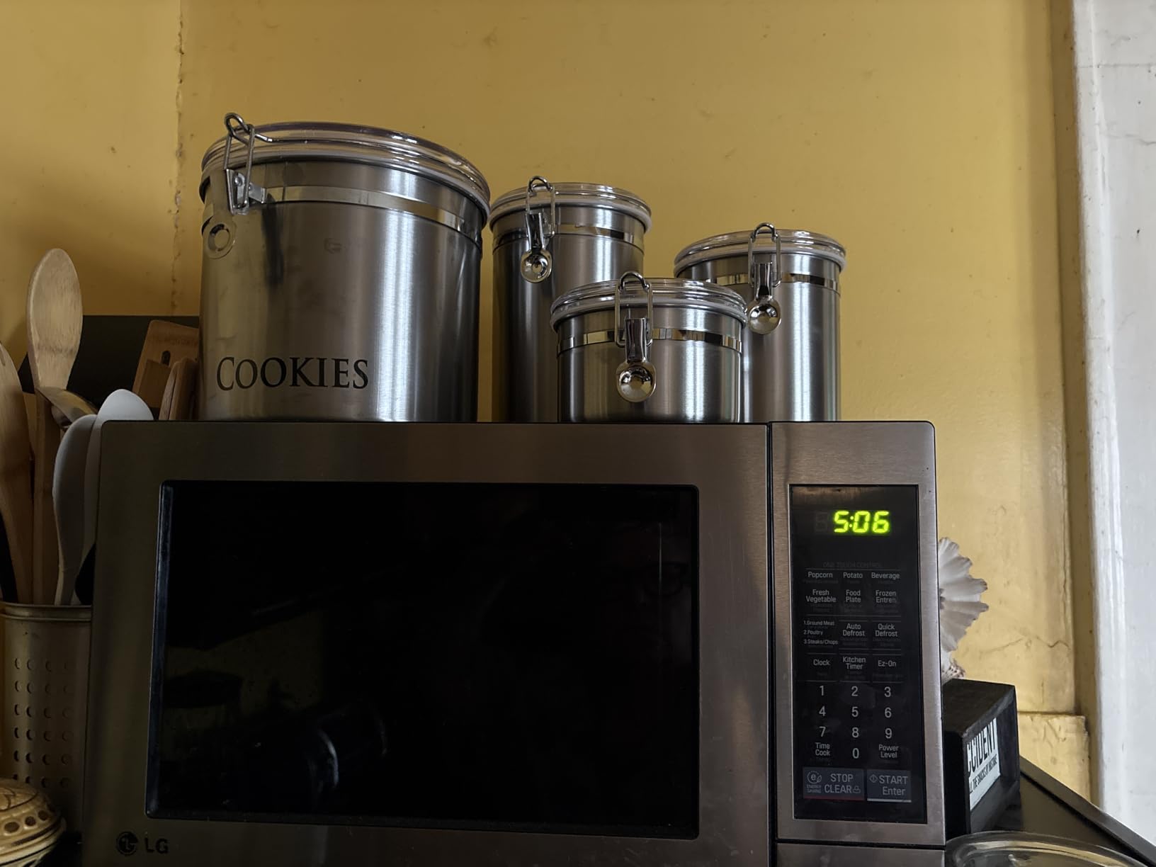 ENLOY 165oz Stainless Steel Airtight Canister for Kitchen - Large Flour Coffee Bean Tea Cereal Sugar Cookie Metal Food Storage Canisters with Clear Lid and Sturdy Locking Clamp customer photo 1