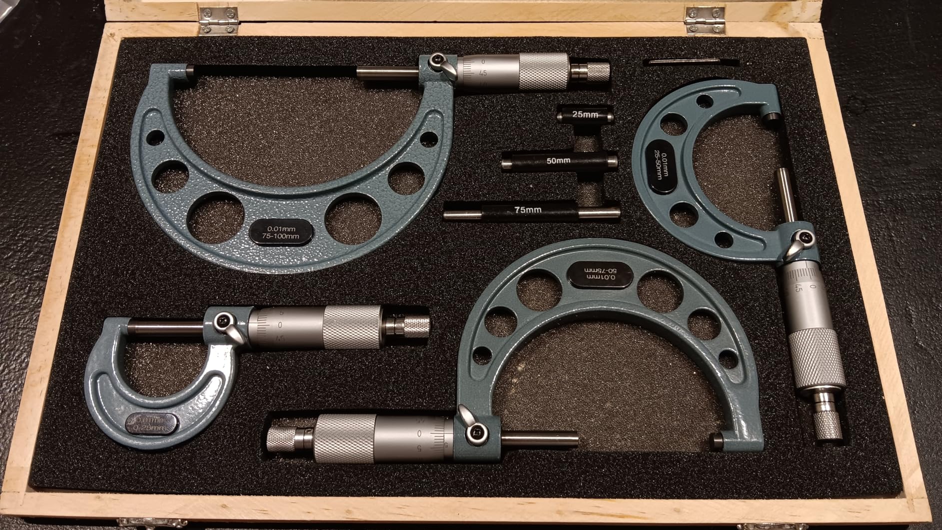 Premium Outside Micrometer Set 0-100mm/0.01mm Precision Machinist Tool w/Carbide Tips customer photo 2