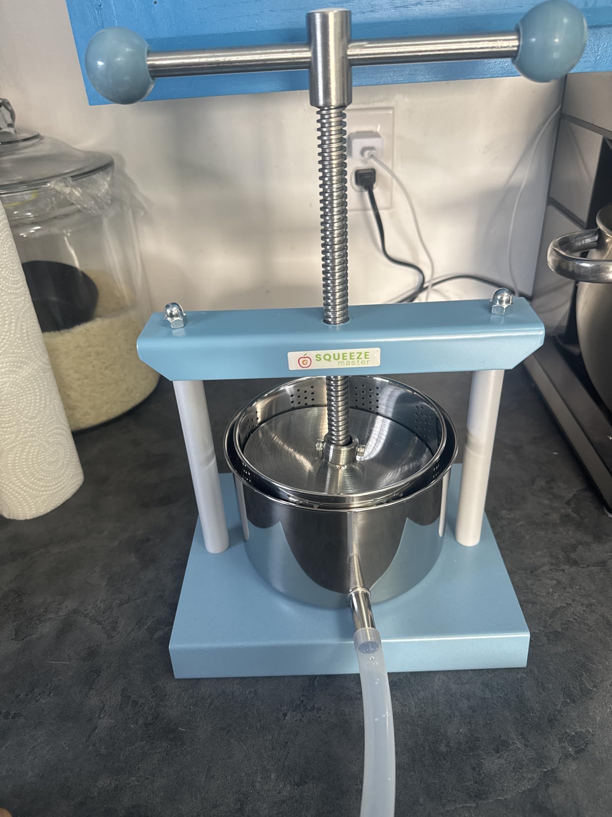 SQUEEZE master Cheese Tincture Herb Fruit Wine Manual Press - 0.53 Gallon/ 2 Litre - Power Ball Handle - Stainless Steel & Iron for Juice, Cider, Wine, Olive Oil customer photo 1