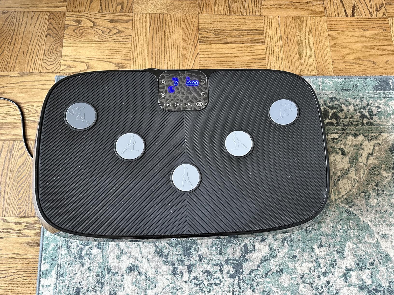Lifepro Rumblex 4D Curved Vibration Plate Exercise Machine - Triple Motor, 7 Modes & 60 Speeds Vibrating Platform Machine - Full Body Vibration Plate for Lymphatic Drainage & at Home Workout customer photo 1