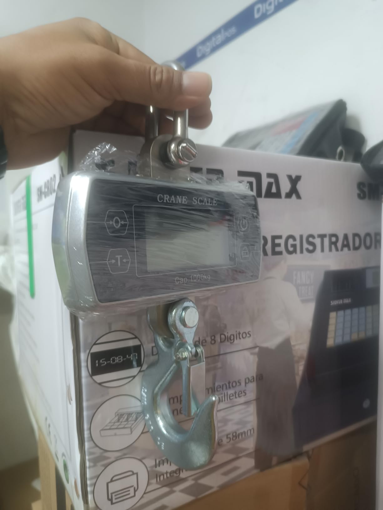 Bonvoisin Digital Crane Scale 2200lb/1000kg Industrial Hanging Scale Digital Heavy Duty for Farms Portable Big Hoist Wild Game Scale customer photo 2