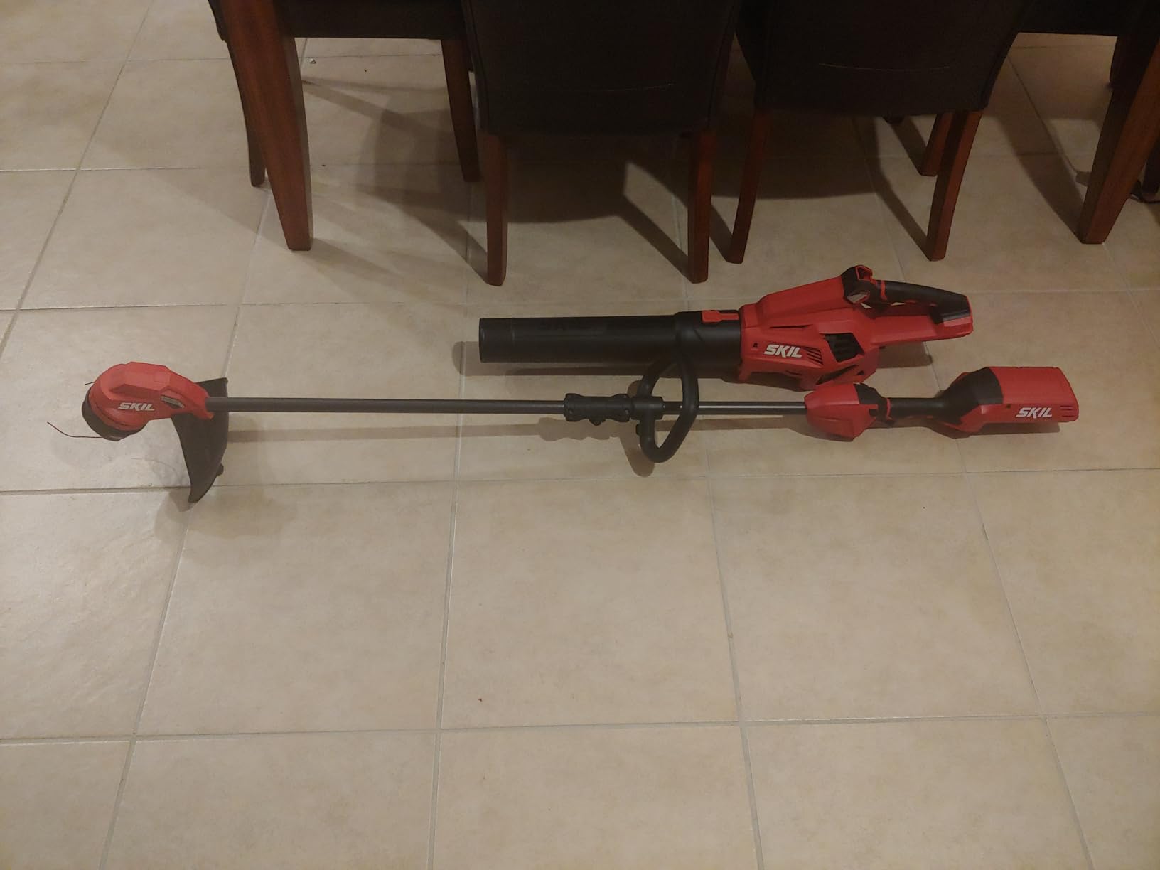 SKIL PWR CORE 40 Brushless 40V 14-Inch String Trimmer and Leaf Blower Combo Kit, Includes 2.5Ah Battery and Charger - CB7478C-11 customer photo 1
