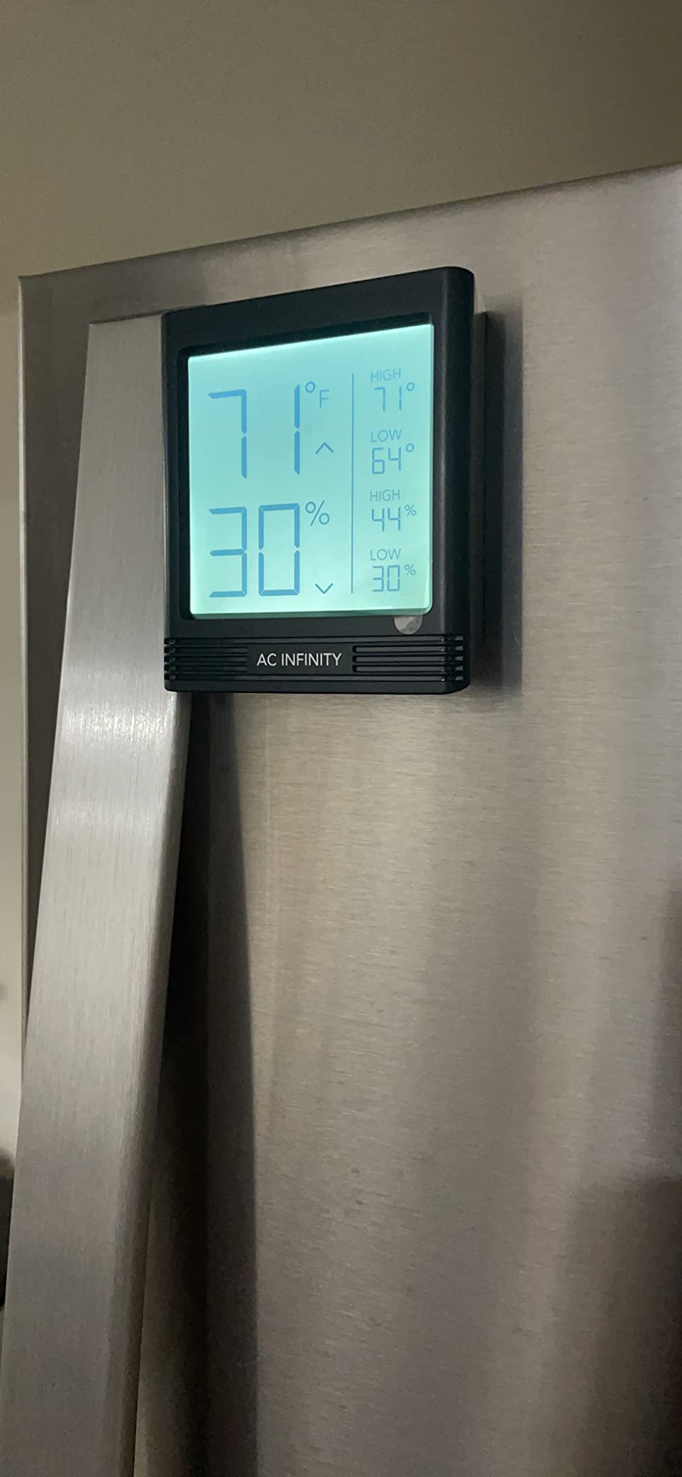 AC Infinity Temperature Humidity VPD Smart Hygrometer B2 with LCD Display & Bluetooth App Monitor, Climate Gauge Thermometer for Basements, Guitar Rooms, Grow Tents and Greenhouses customer photo 2
